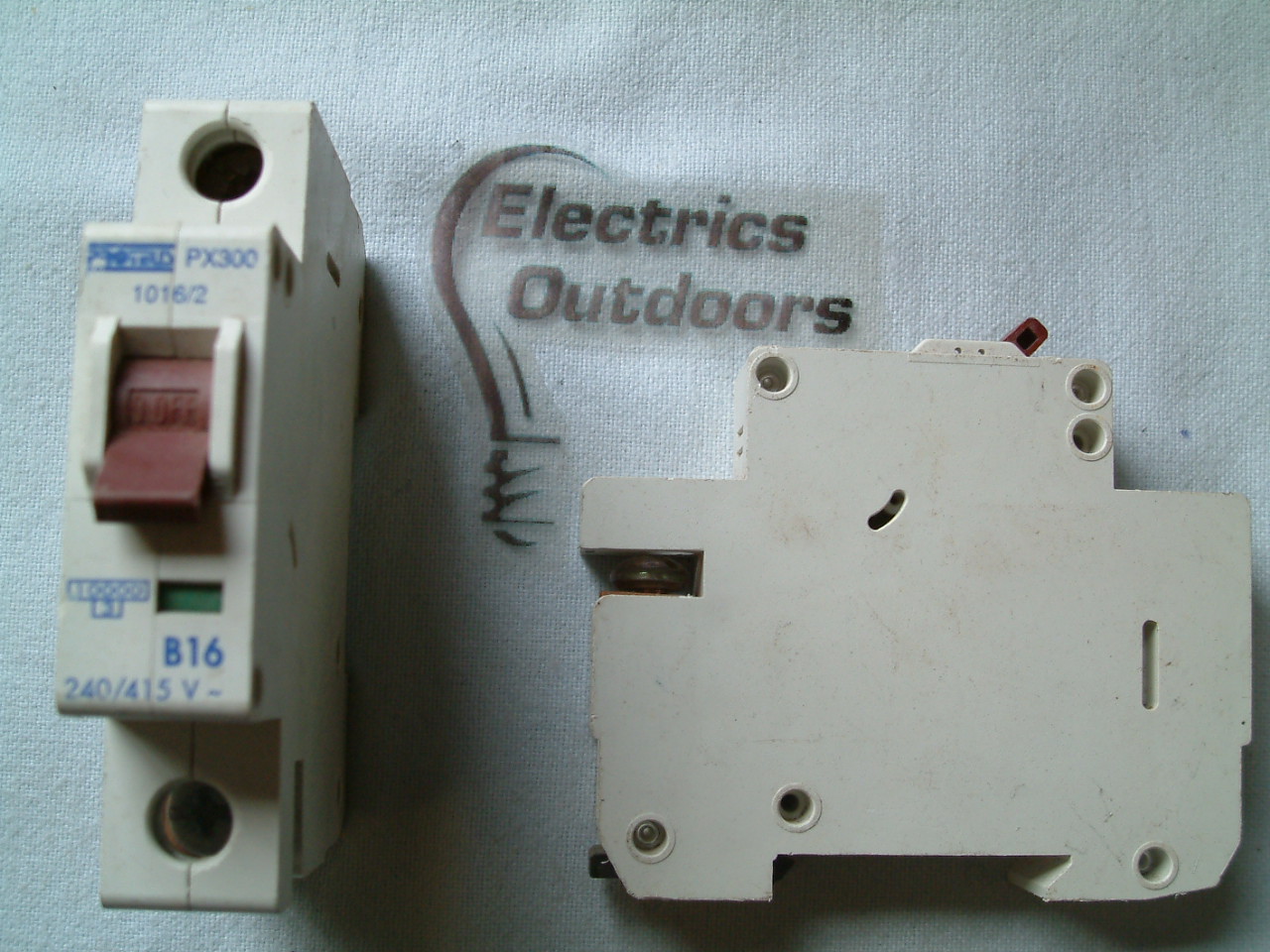 PROTEUS 16 AMP 10kA TYPE B MCB CIRCUIT BREAKER 240/415V PX300 1016/2