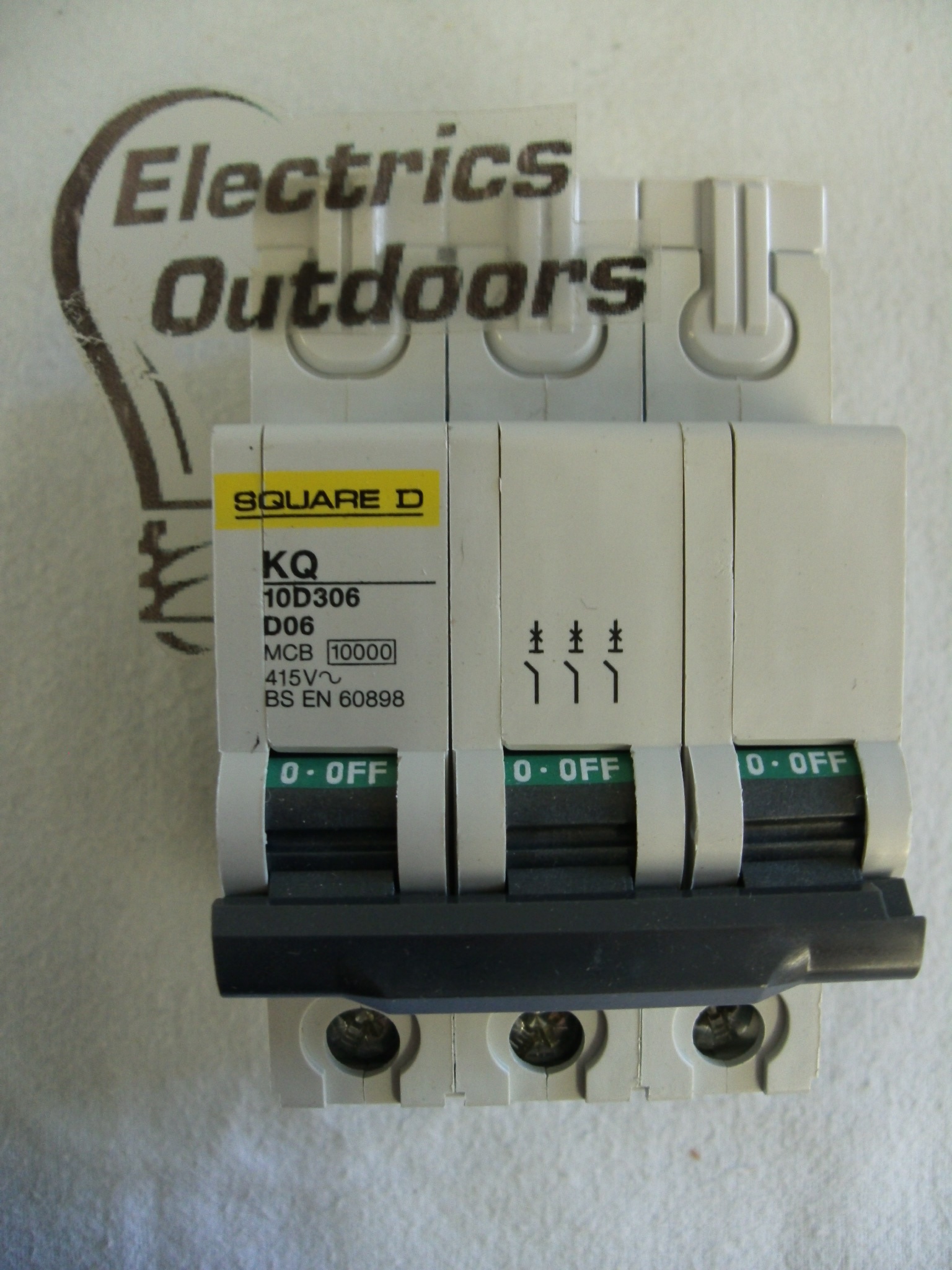 SQUARE D 6 AMP CURVE D 10kA TRIPLE POLE MCB CIRCUIT BREAKER 415V KQ 10D306