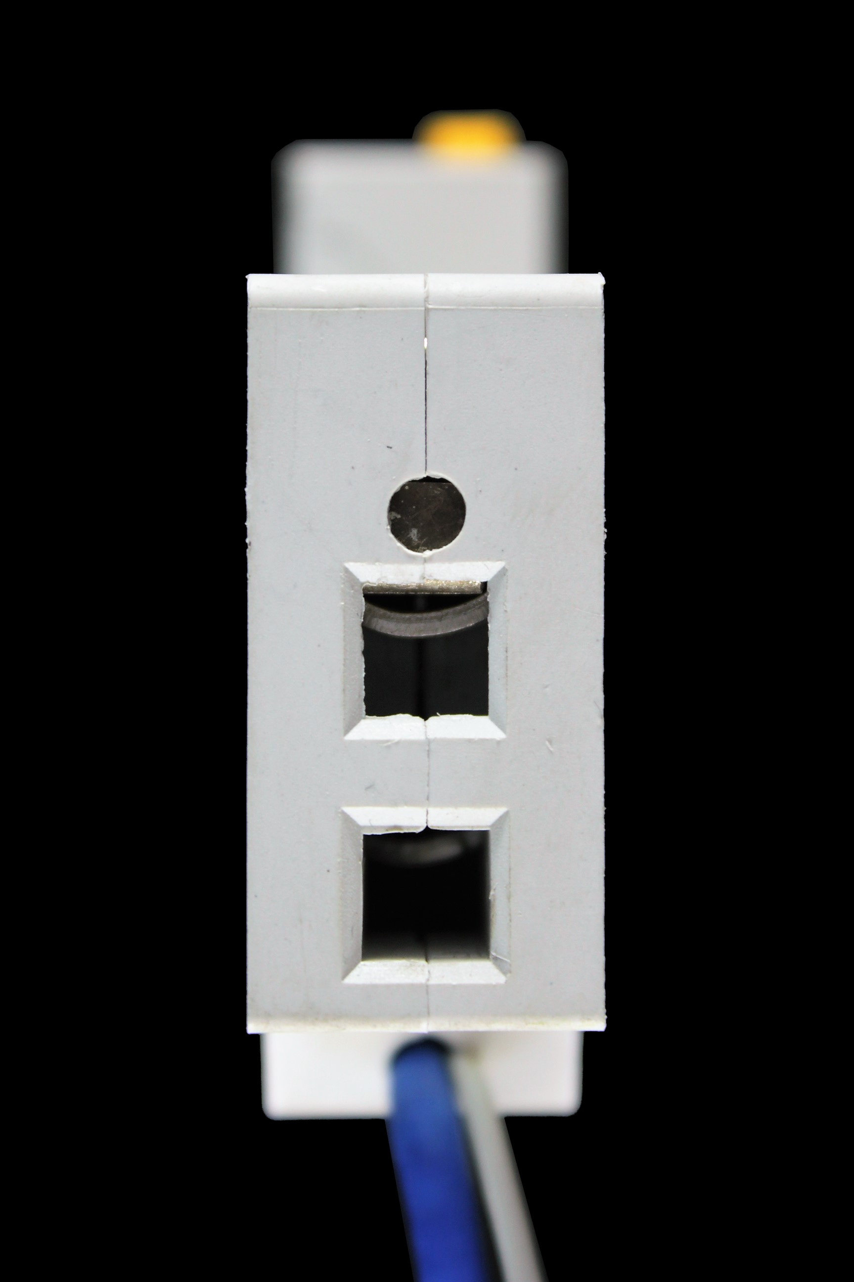 NIGLON 20 AMP CURVE B 6kA 30mA RCBO TYPE AC RCB01-20/30