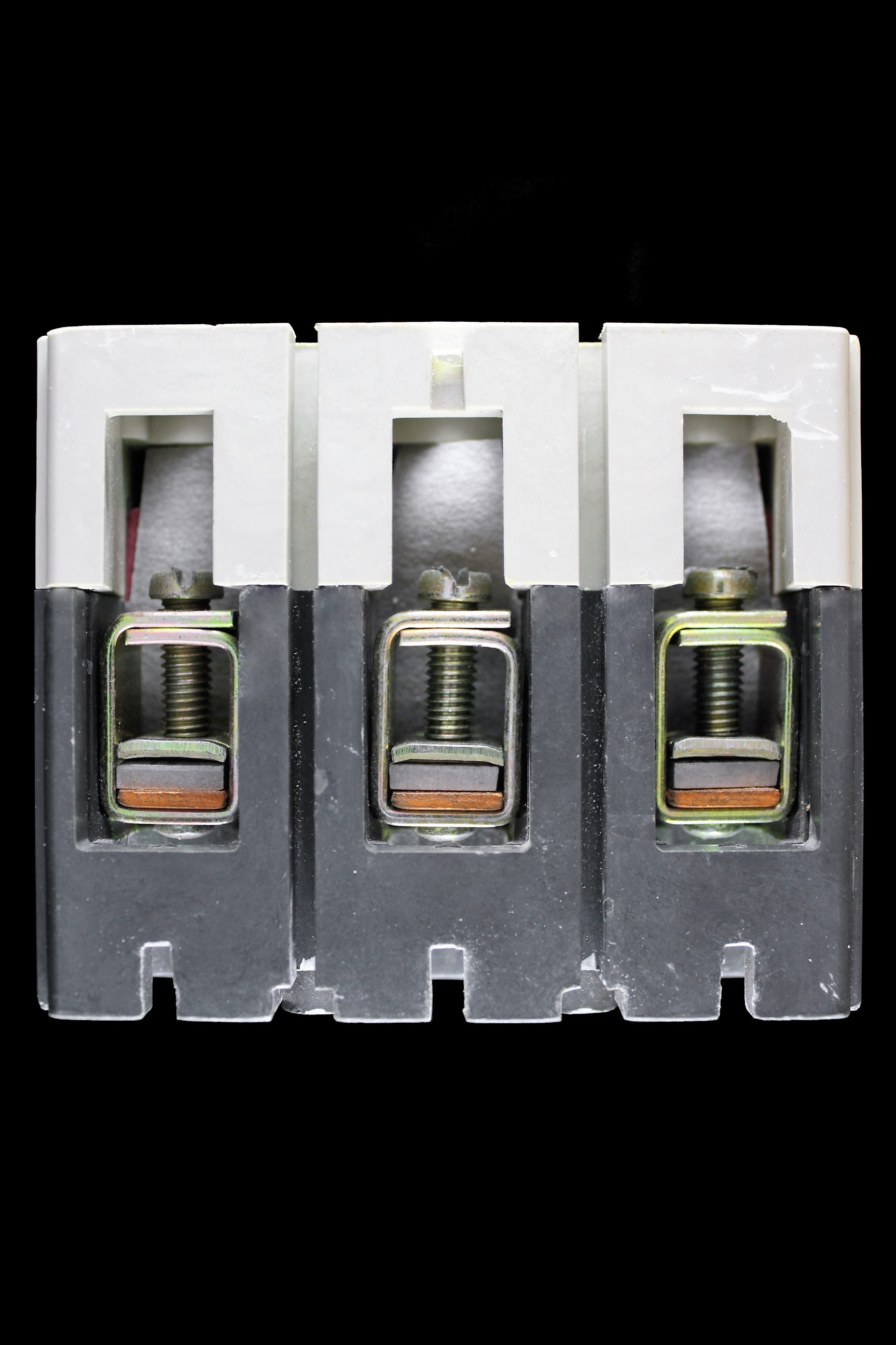 BILL 125 AMP 16kA TRIPLE POLE MCCB TLE1253 MEL1253