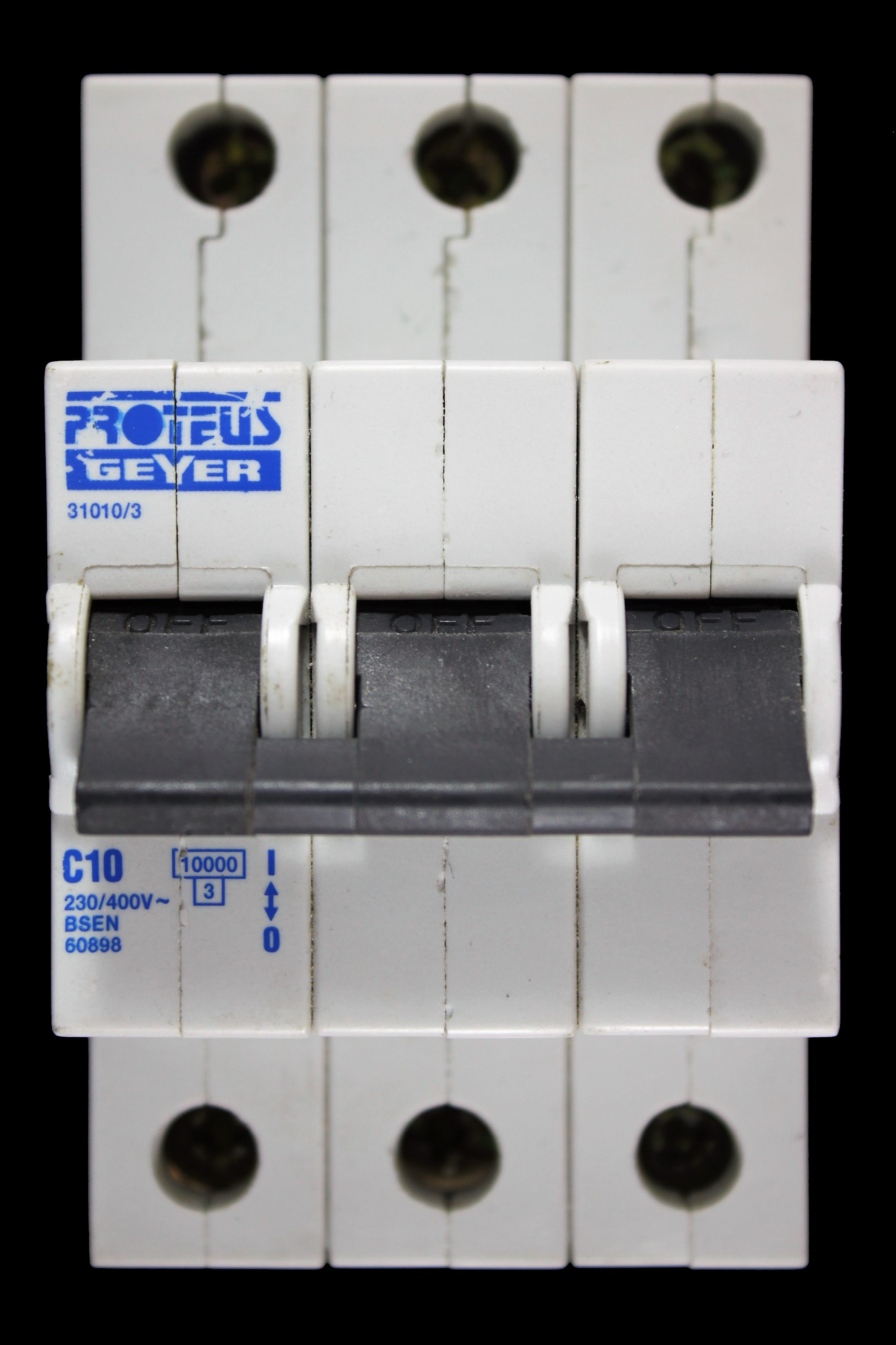 PROTEUS 10 AMP CURVE C 10kA TRIPLE POLE MCB CIRCUIT BREAKER GEYER 31010/3 BC
