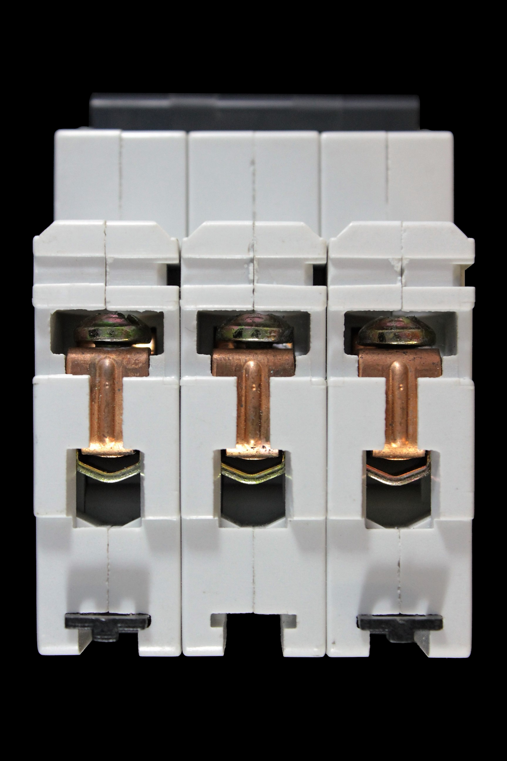 PROTEUS 10 AMP CURVE C 10kA TRIPLE POLE MCB CIRCUIT BREAKER GEYER 31010/3 BC