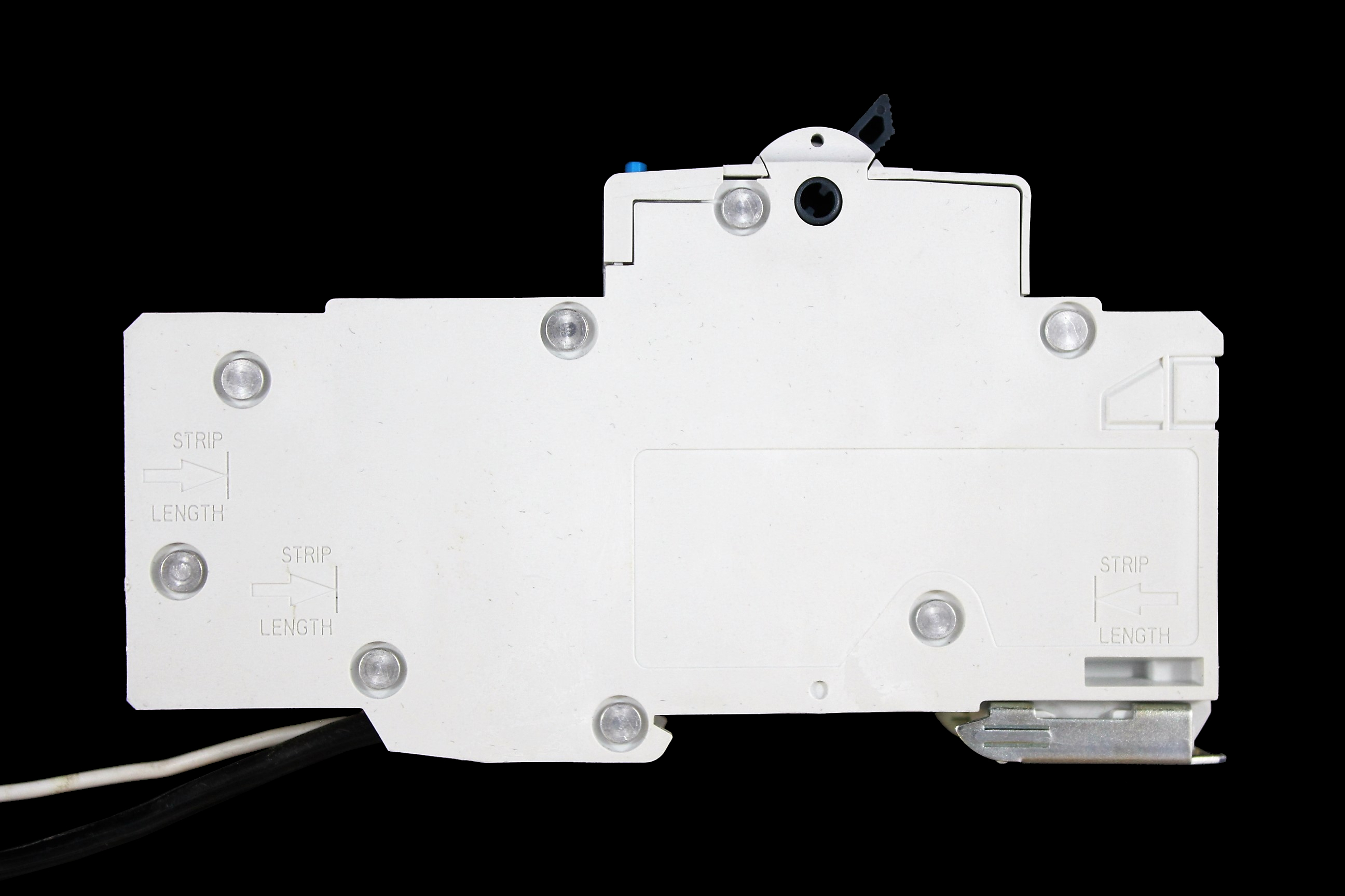 HAGER 32 AMP CURVE C 6kA 30mA RCBO TYPE AC 104284 AD125