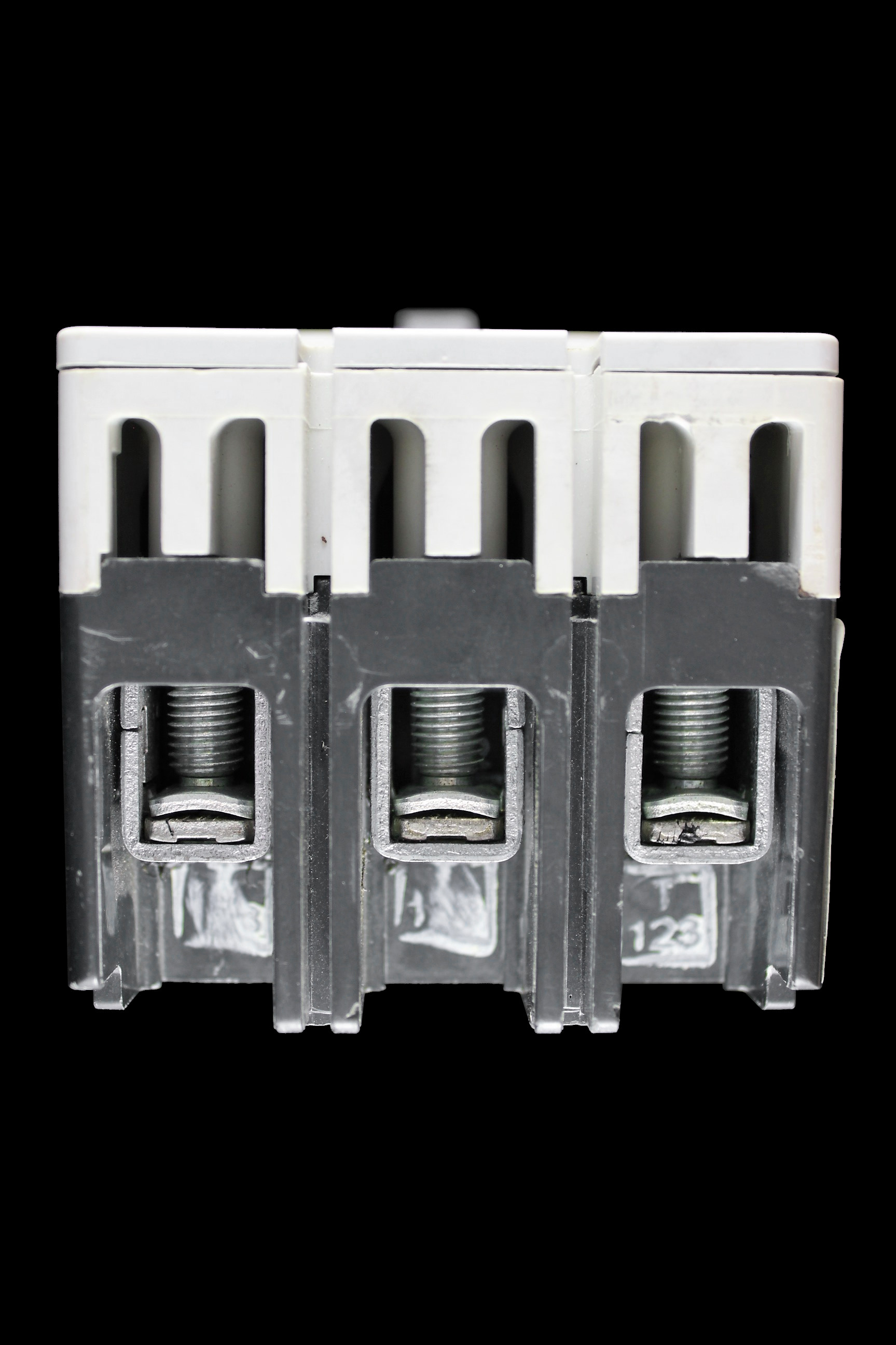 EATON 63 AMP 25kA TRIPLE POLE MCCB GGH633