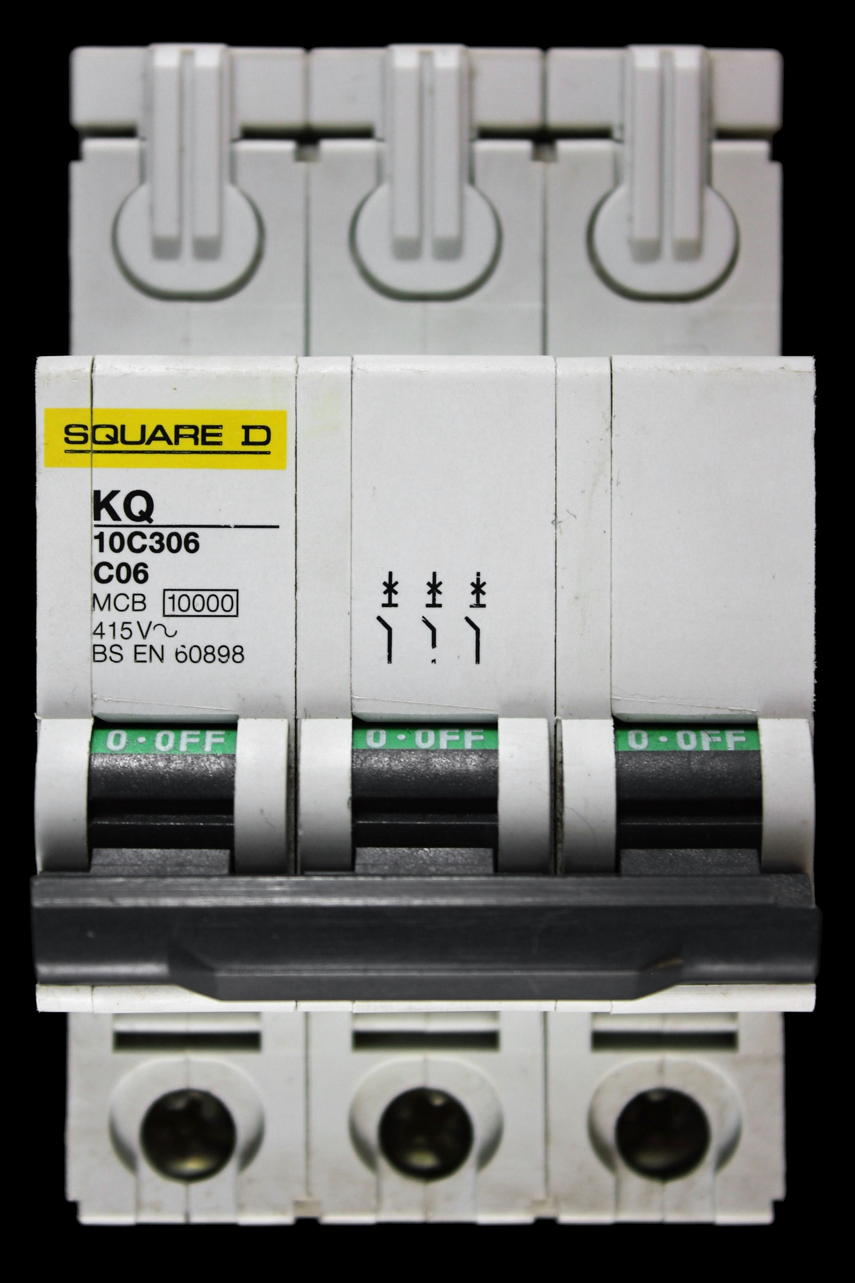 SQUARE D 6 AMP CURVE C 10kA TRIPLE POLE MCB CIRCUIT BREAKER KQ 10C306