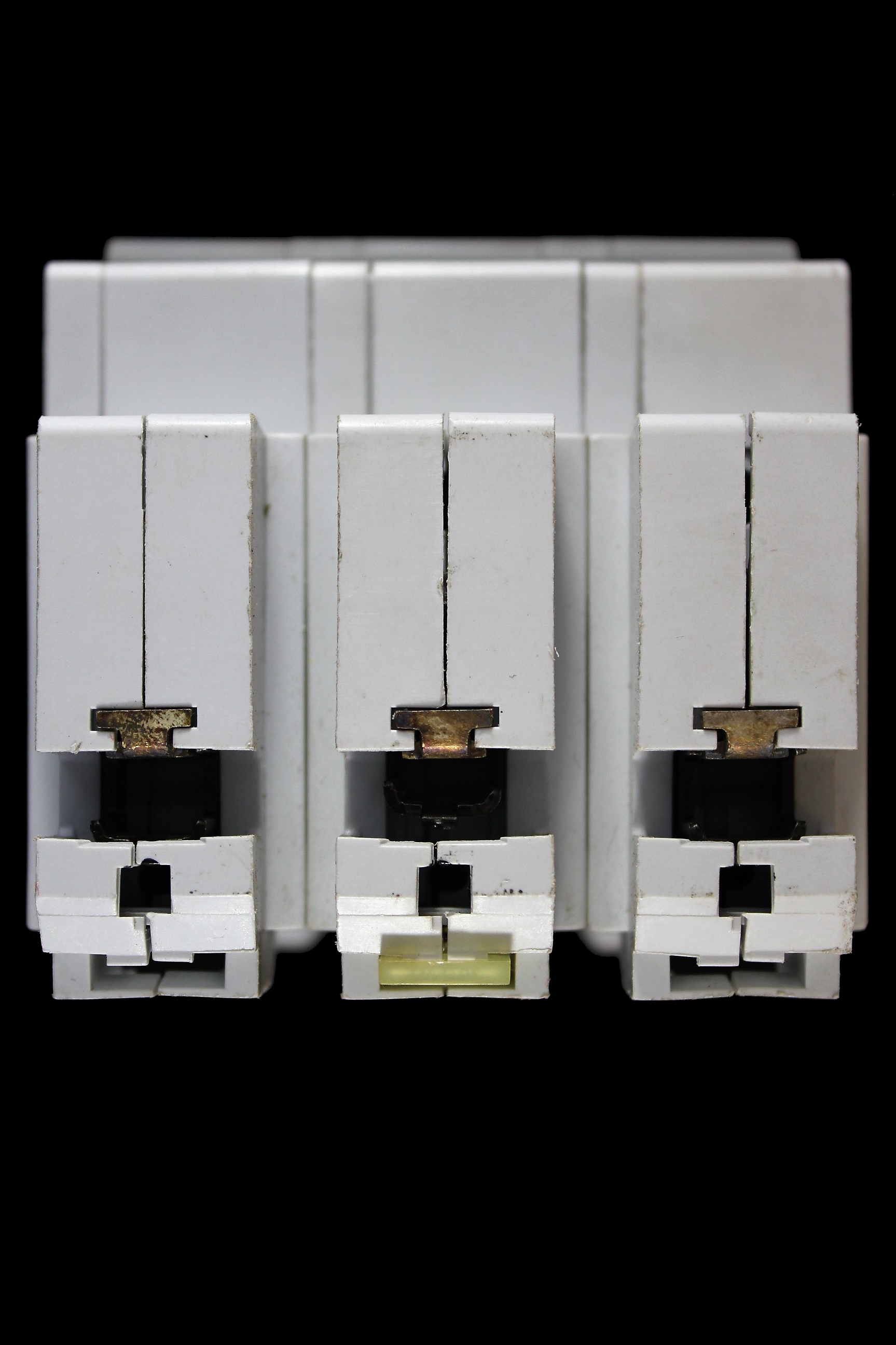 CRABTREE 20 AMP TYPE 3 M9 TRIPLE POLE MCB CIRCUIT BREAKER POLESTAR