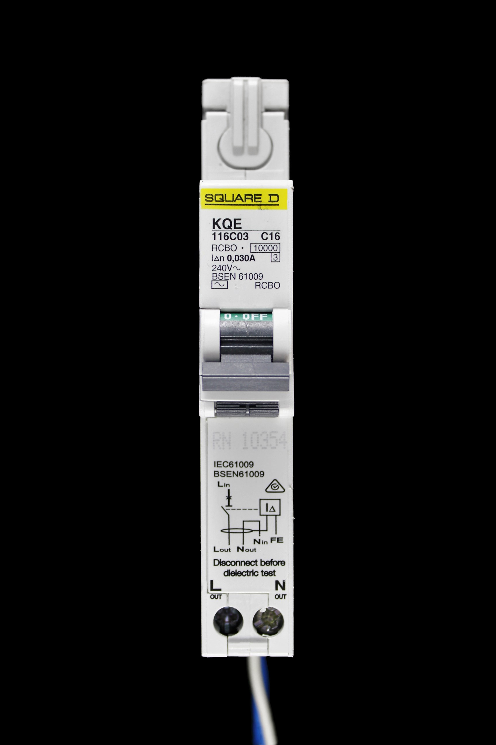 SQUARE D 16 AMP CURVE C 10kA 30mA RCBO TYPE AC KQE 116C03