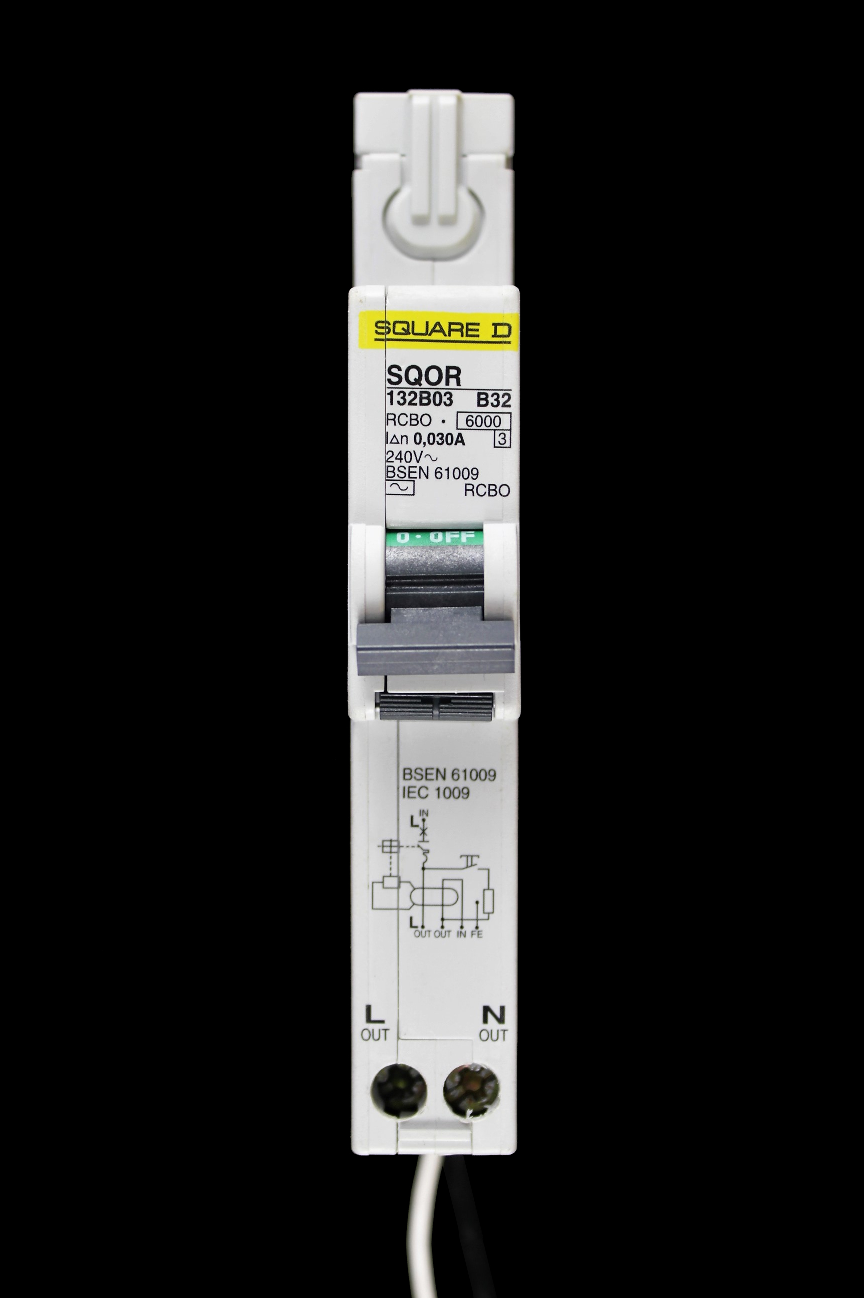 SQUARE D 32 AMP CURVE B 6kA 30mA RCBO TYPE AC SQOR132B03 QUICKLINE