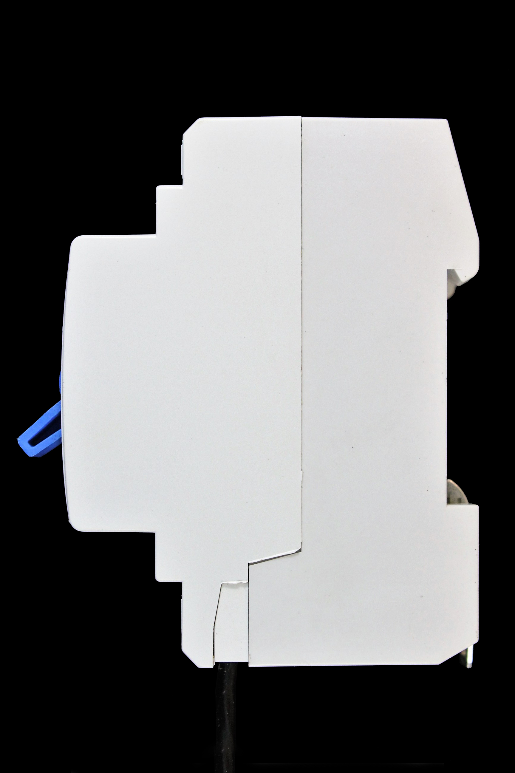 HAGER 32 AMP CURVE B 4.5kA 30mA DOUBLE POLE RCBO TYPE AC AD010B 104205