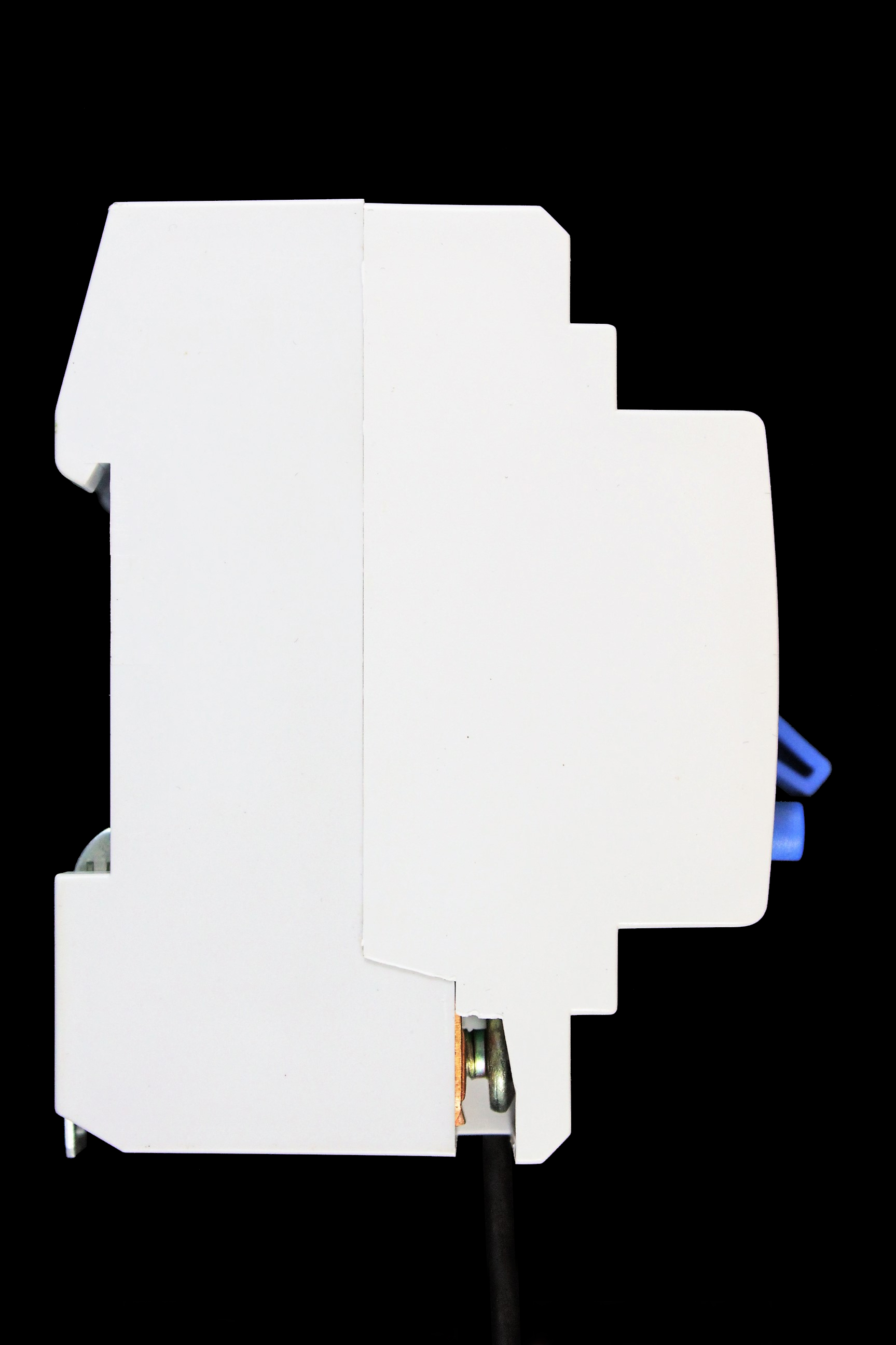 HAGER 32 AMP CURVE B 4.5kA 30mA DOUBLE POLE RCBO TYPE AC AD010B 104205