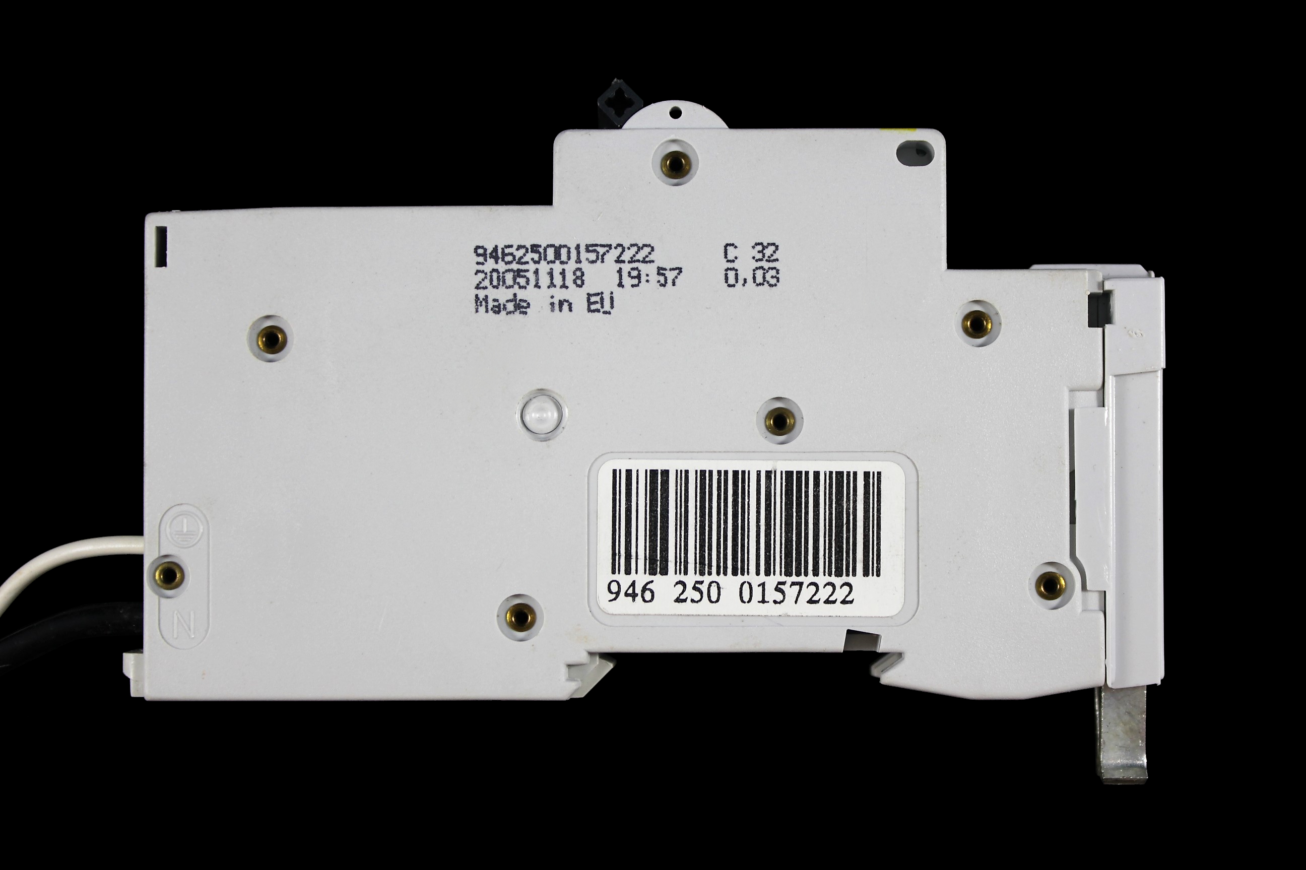 SQUARE D 32 AMP CURVE C 10kA 30mA RCBO TYPE AC KQE 132C03