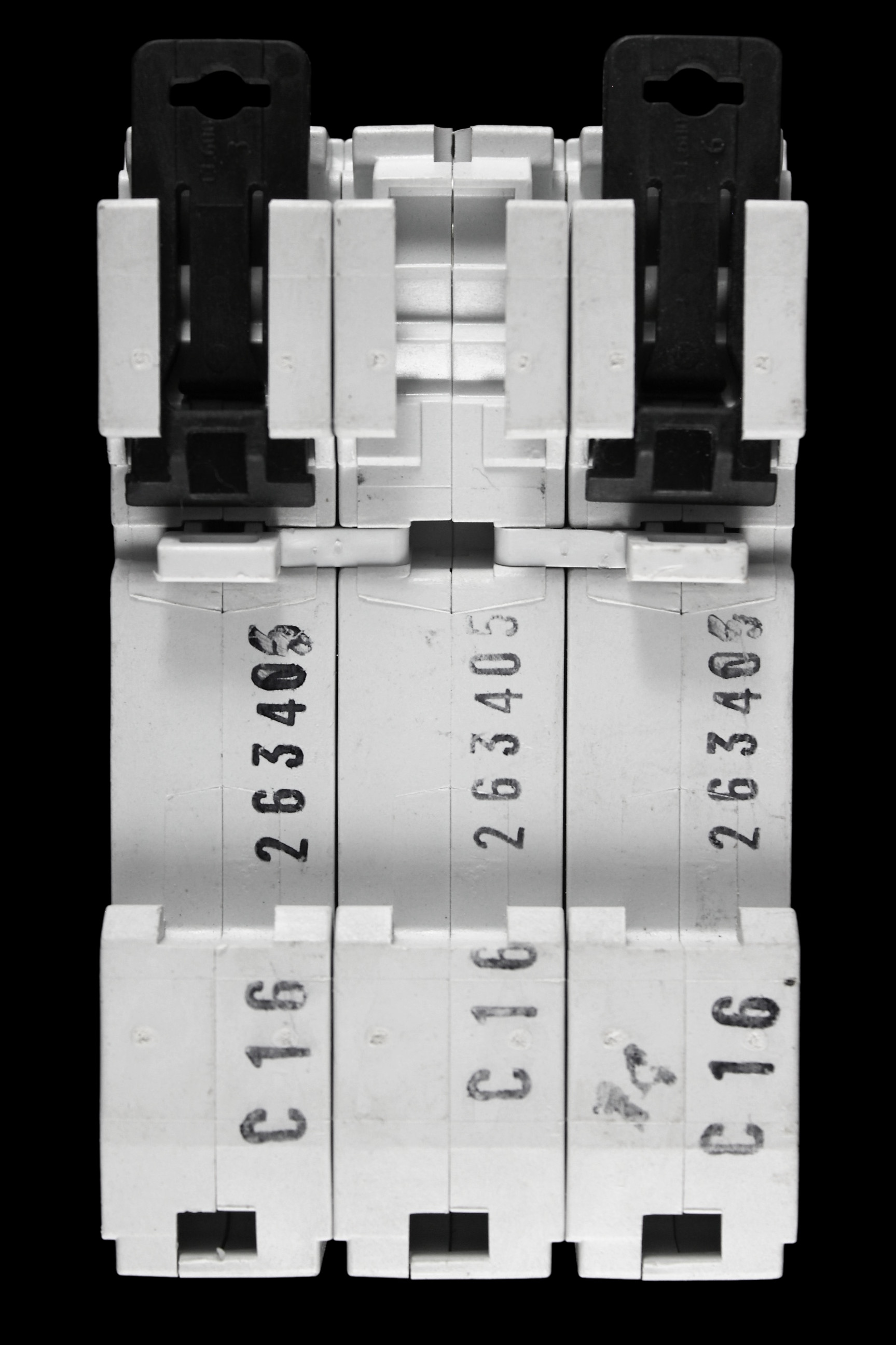 MEM 16 AMP CURVE C 6kA TRIPLE POLE MCB CIRCUIT BREAKER MCL316