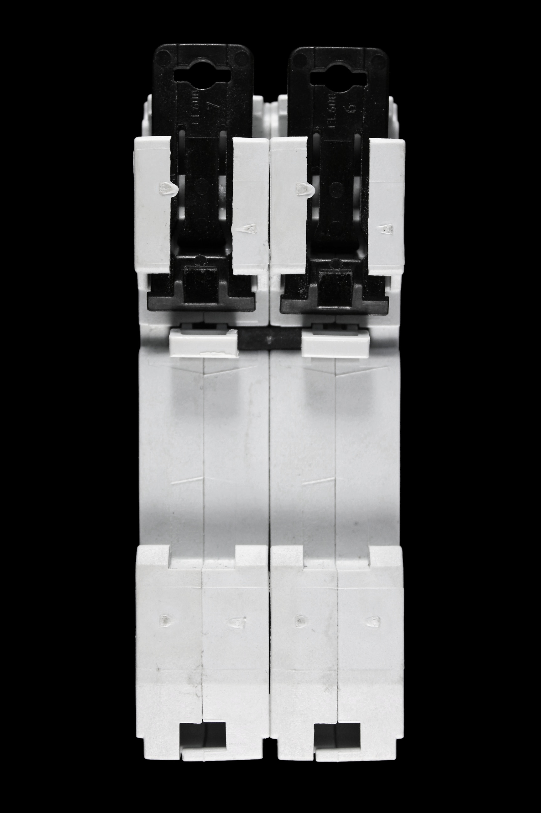 EATON 16 AMP CURVE C 10kA DOUBLE POLE MCB CIRCUIT BREAKER MCH216