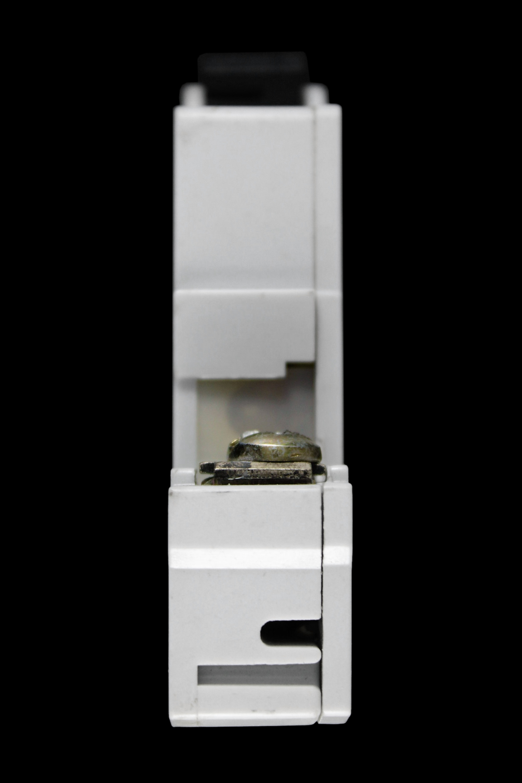WYLEX 16 AMP CURVE B 6kA MCB CIRCUIT BREAKER NB16