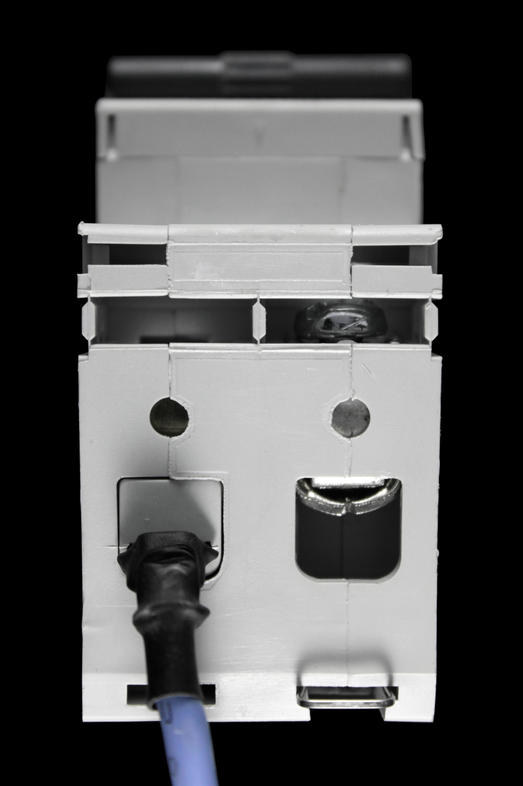 NEWLEC 20 AMP CURVE C 10kA 30mA DOUBLE POLE RCBO NLRCB2030A/2
