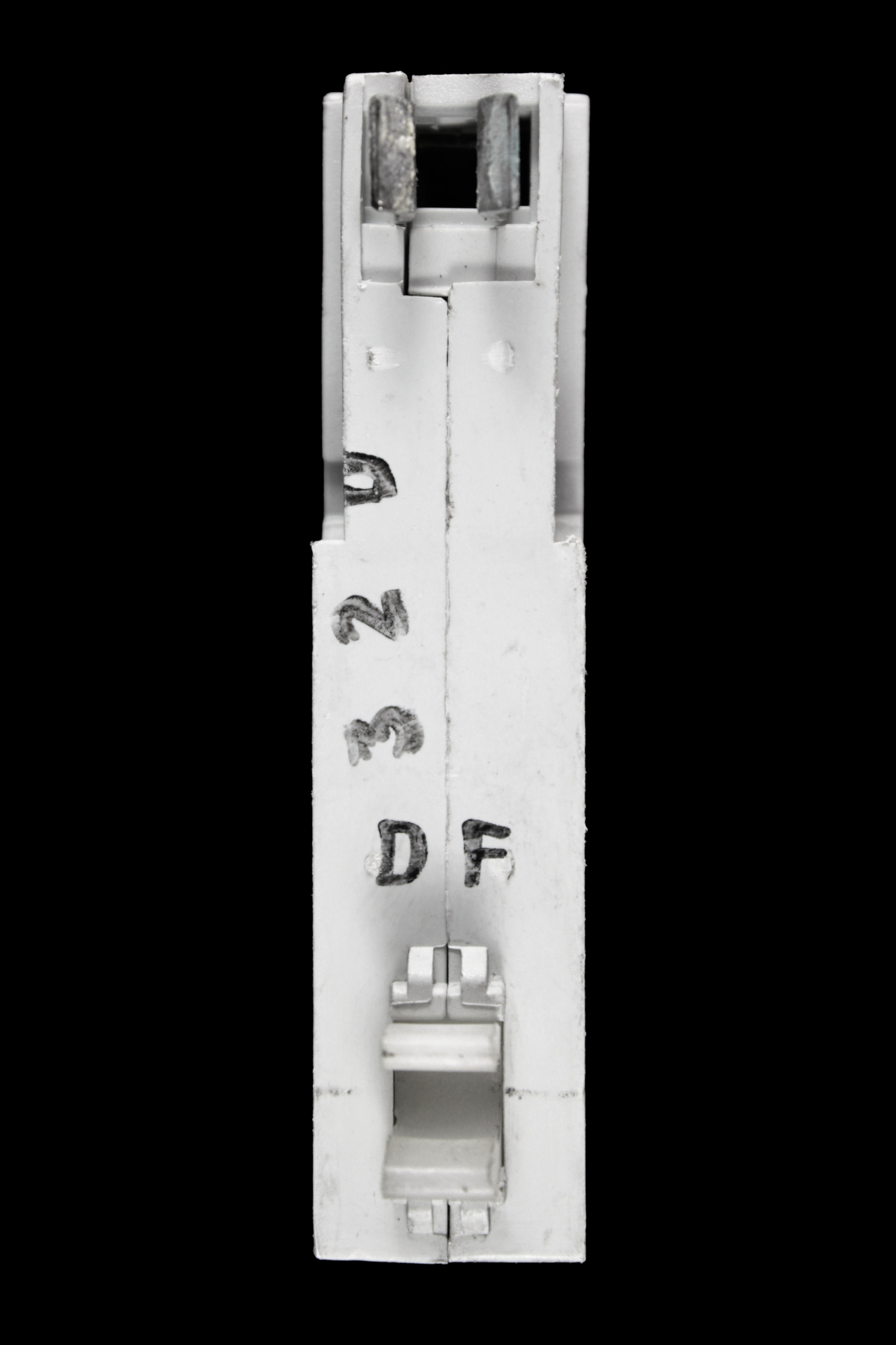 SQUARE D 32 AMP CURVE D 10kA MCB CIRCUIT BREAKER QOE 10000