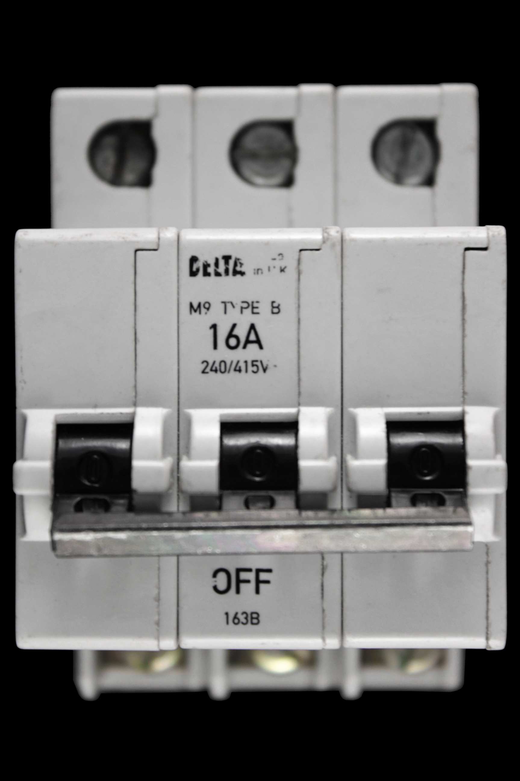 DELTA 16 AMP CURVE B M9 TRIPLE POLE MCB CIRCUIT BREAKER 163B