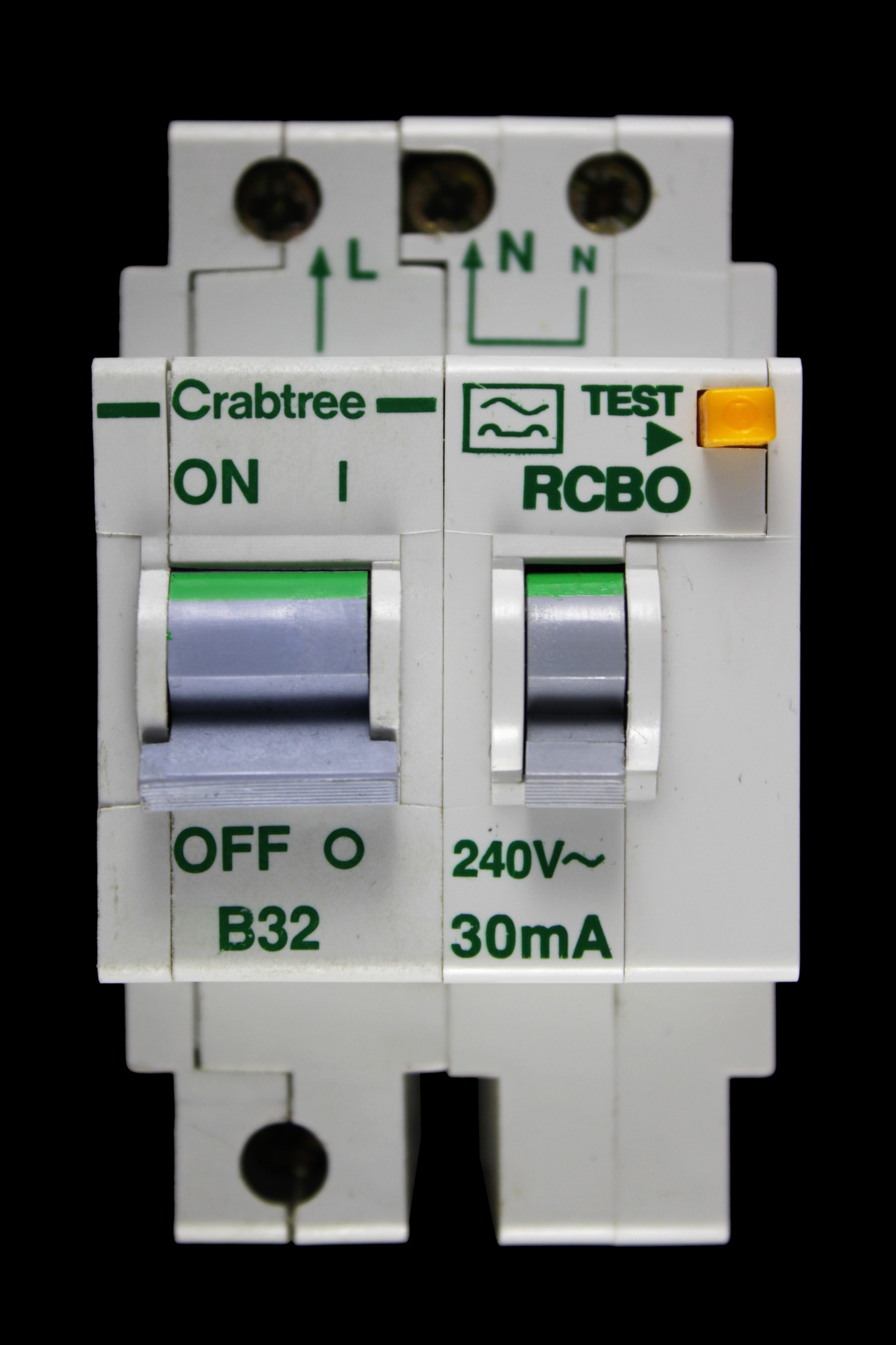 CRABTREE B 32 RCBO DOUBLE POLE 10kA 30mA TYPE A POLESTAR
