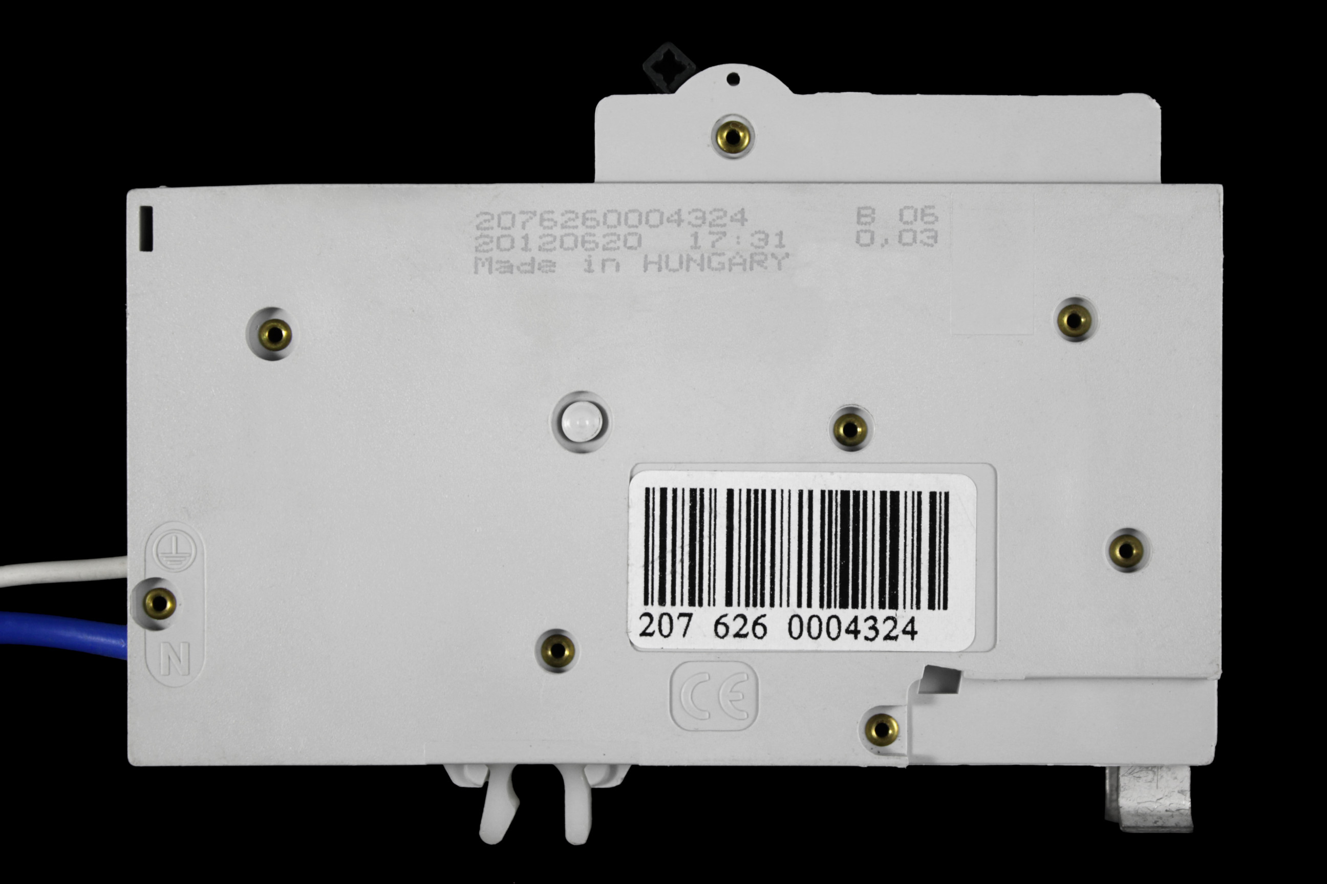 SCHNEIDER 6 AMP CURVE B 10kA 30mA RCBO QOE 106B03