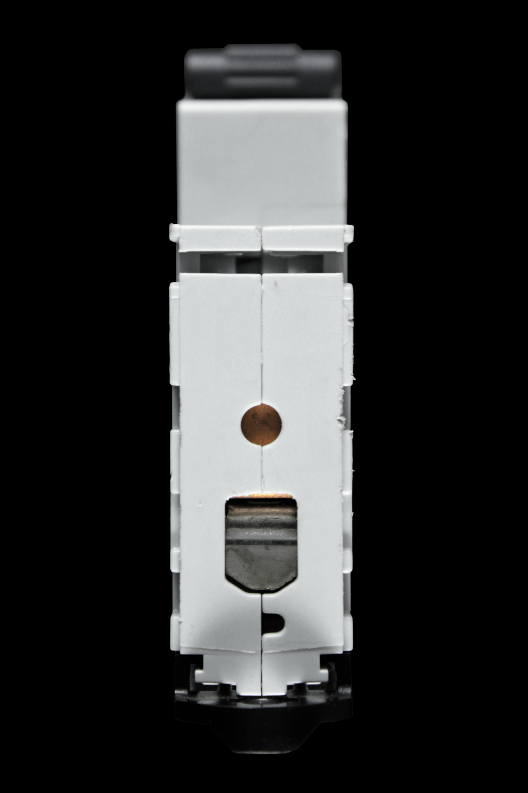 NEWLEC 10 AMP CURVE B 6kA MCB CIRCUIT BREAKER NLVB10