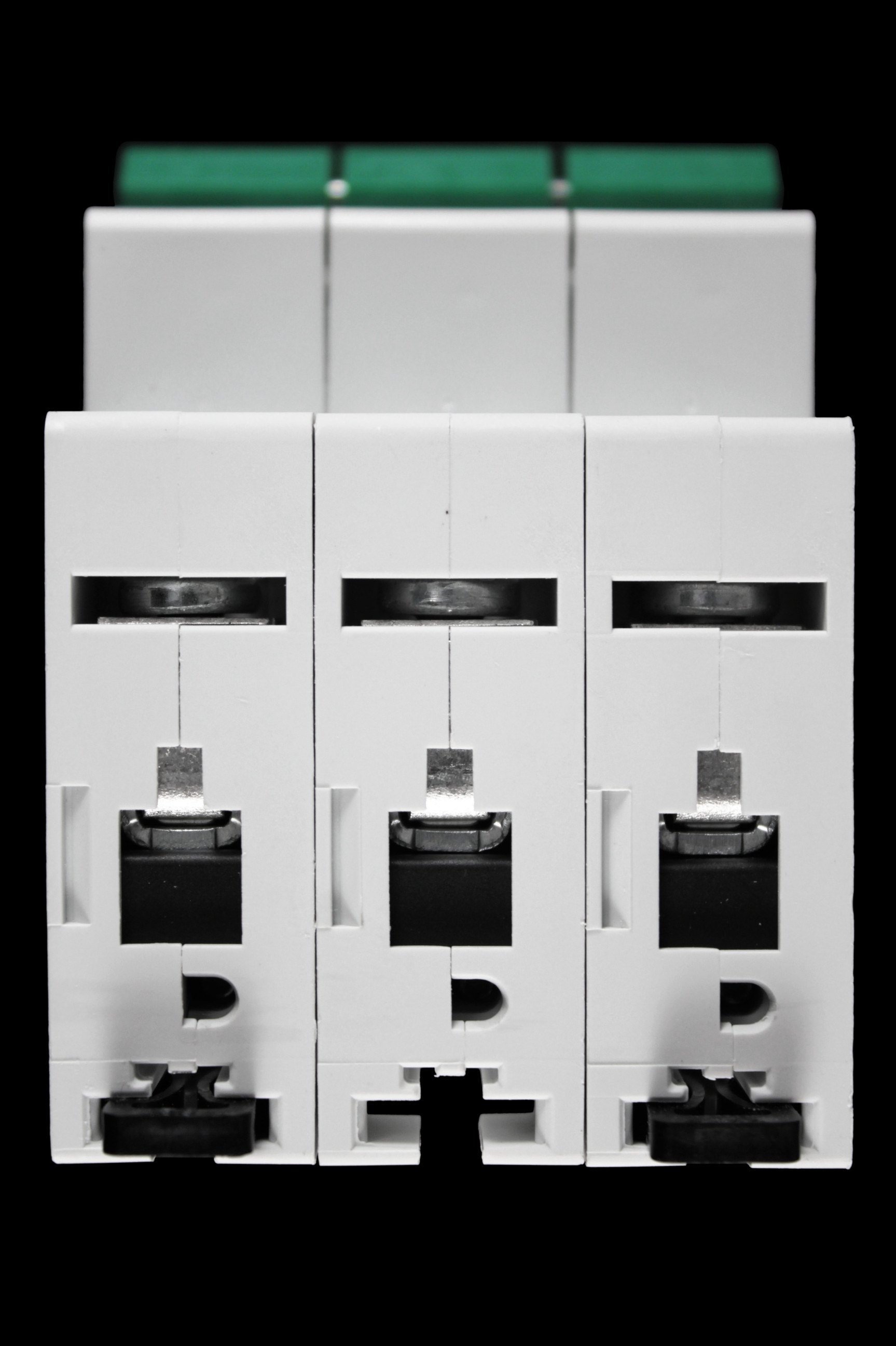 EATON 6 AMP CURVE C 10kA TRIPLE POLE MCB CIRCUIT BREAKER XPOLE PLSM-C6/3