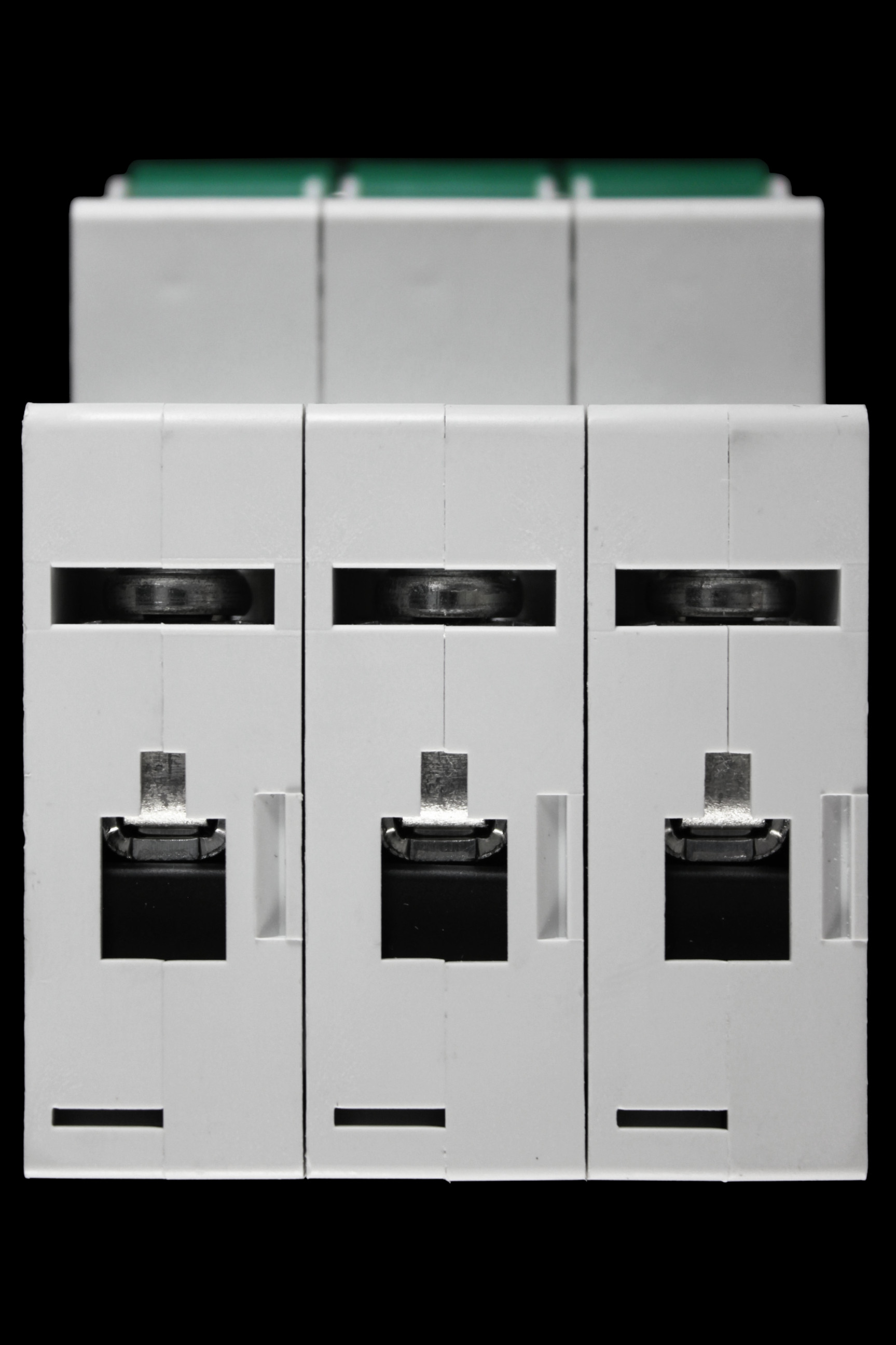 EATON 6 AMP CURVE C 10kA TRIPLE POLE MCB CIRCUIT BREAKER XPOLE PLSM-C6/3