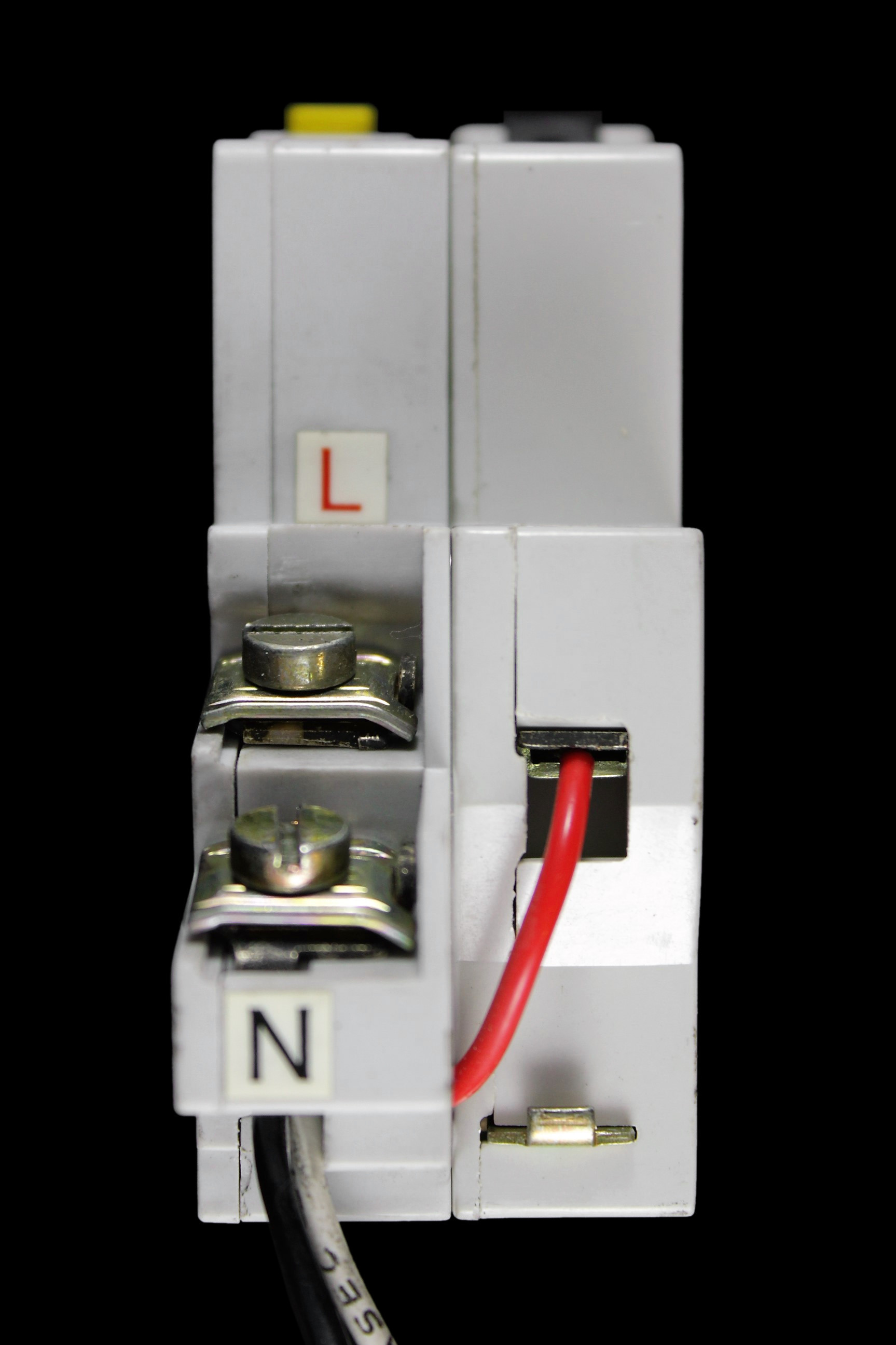 MEM 16 AMP CURVE C M9 30mA DOUBLE POLE RCBO MCB RCD 161MCR