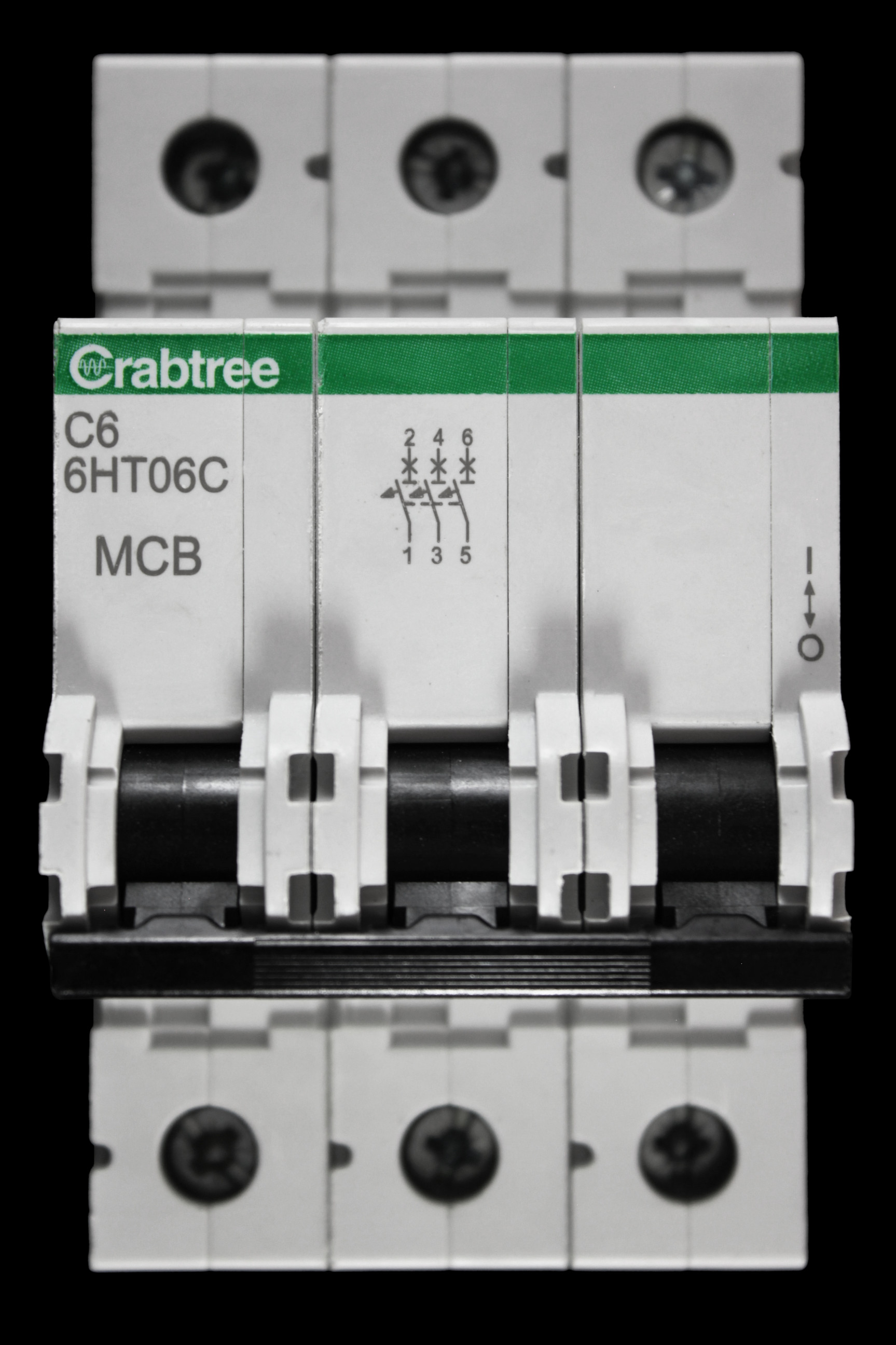 CRABTREE 6 AMP CURVE C 10kA TRIPLE POLE MCB CIRCUIT BREAKER 6HT06C LOADSTAR
