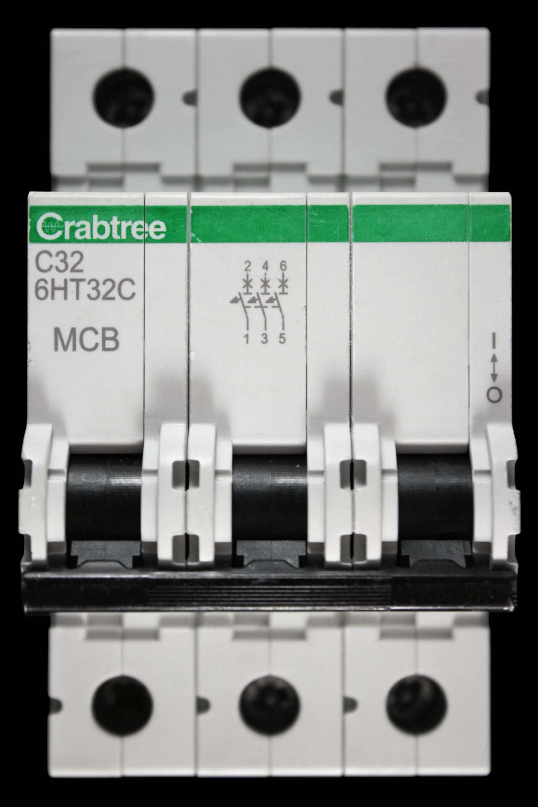 CRABTREE C 32 MCB TRIPLE POLE 10kA LOADSTAR 6HT32C