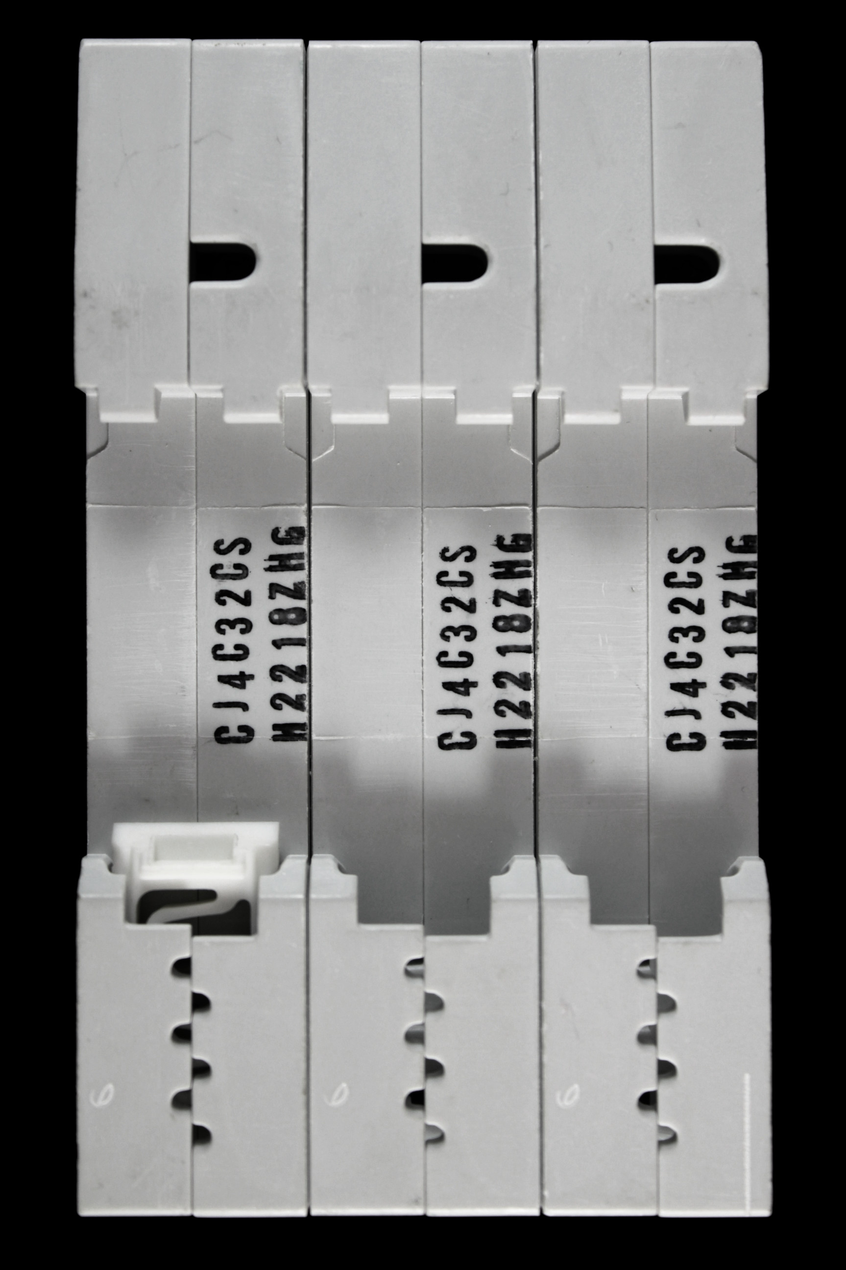 CRABTREE C 32 MCB TRIPLE POLE 10kA LOADSTAR 6HT32C