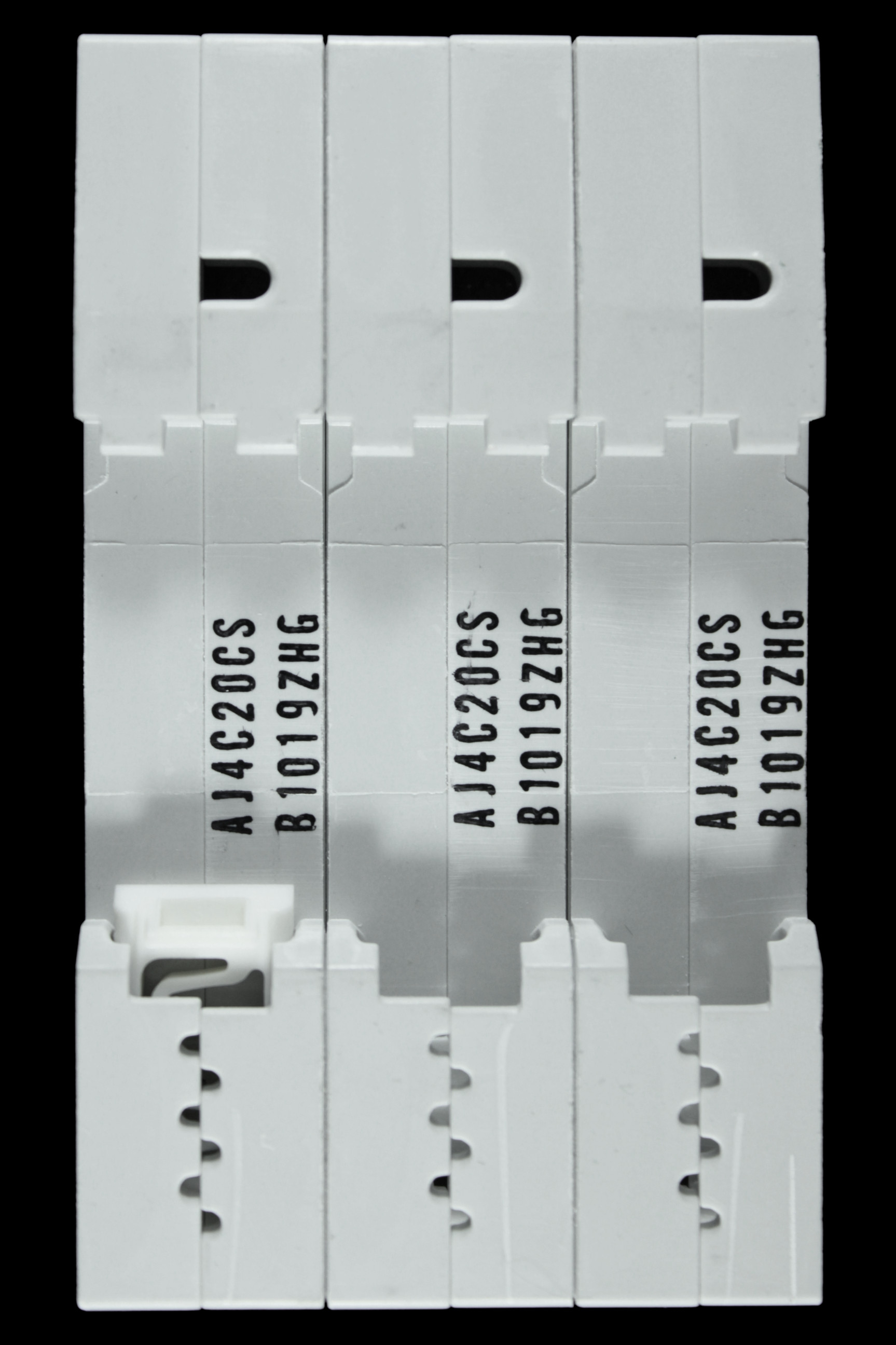 CRABTREE 20 AMP CURVE C 10kA TRIPLE POLE MCB CIRCUIT BREAKER 6HT20C LOADSTAR
