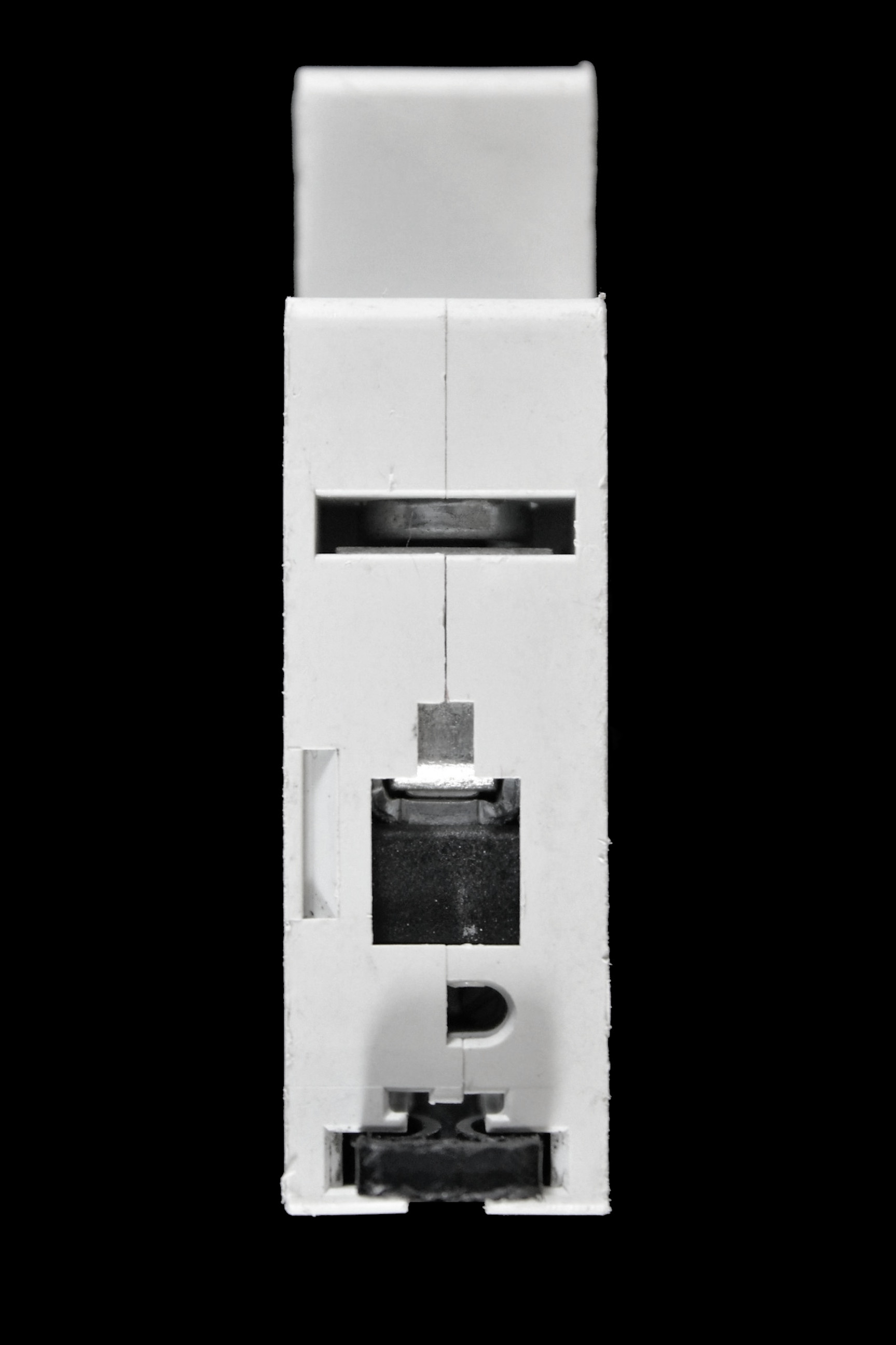 MOELLER 32 AMP CURVE B 10kA MCB CIRCUIT BREAKER XPOLE PLSM-B32