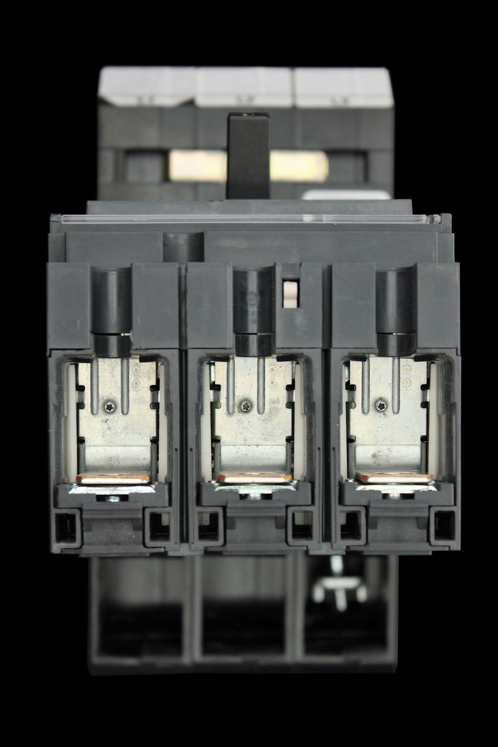 SCHNEIDER 80 AMP 36kA TRIPLE POLE MCCB NSX100F MGP0803X