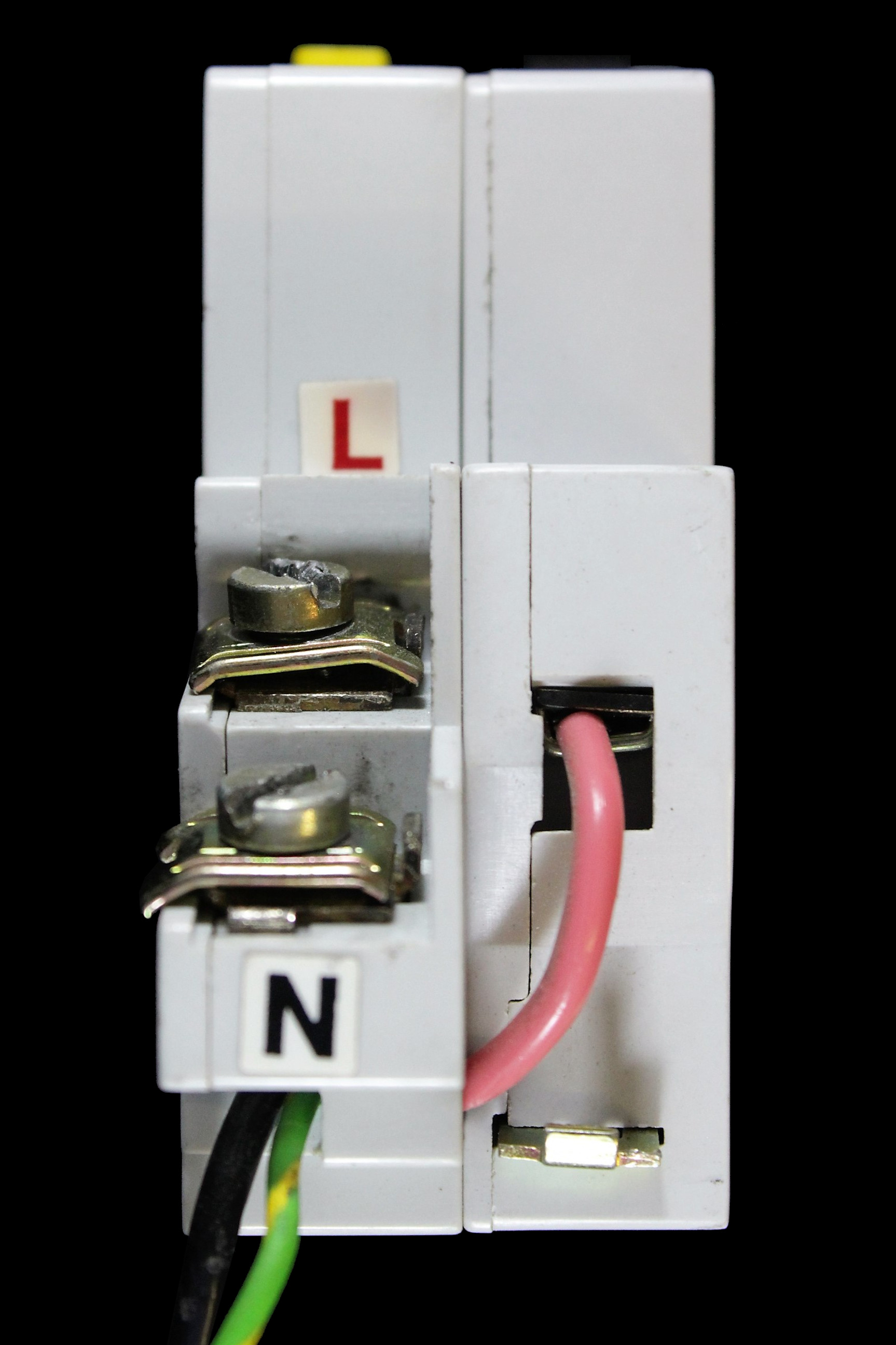 BILL 20 AMP TYPE 3 M9 30mA DOUBLE POLE MCB-RCD RCBO 3T201R