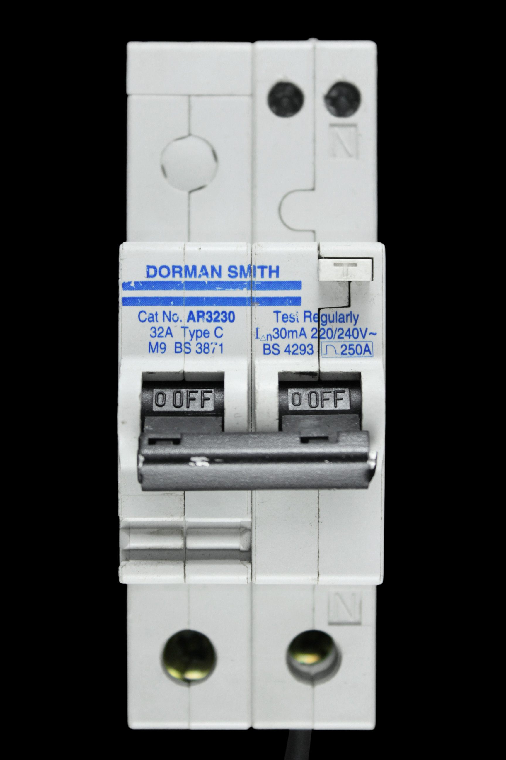 DORMAN SMITH 32 AMP CURVE C M9 30mA DOUBLE POLE RCBO AR3230 BLUE