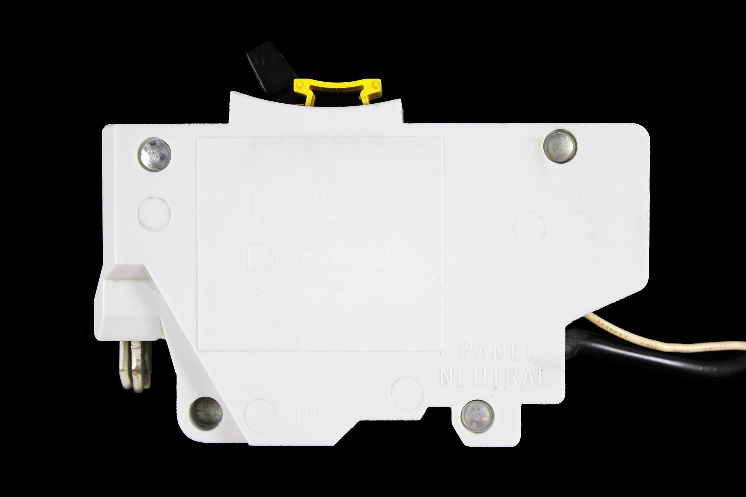 FEDERAL ELECTRIC 15 AMP 30mA RCBO STABLOK WY