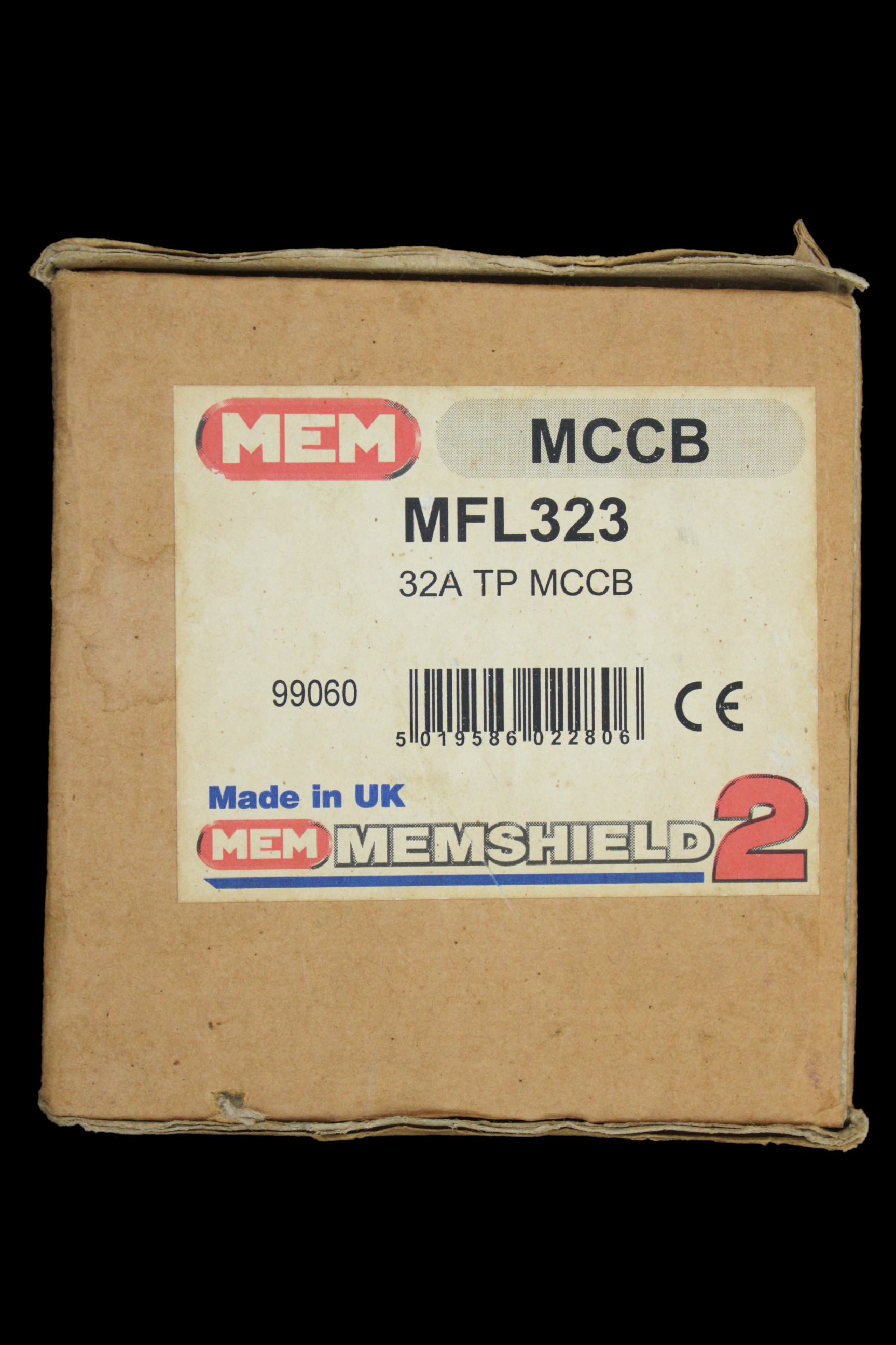 MEM 32 AMP 25kA TRIPLE POLE MCCB MFL323