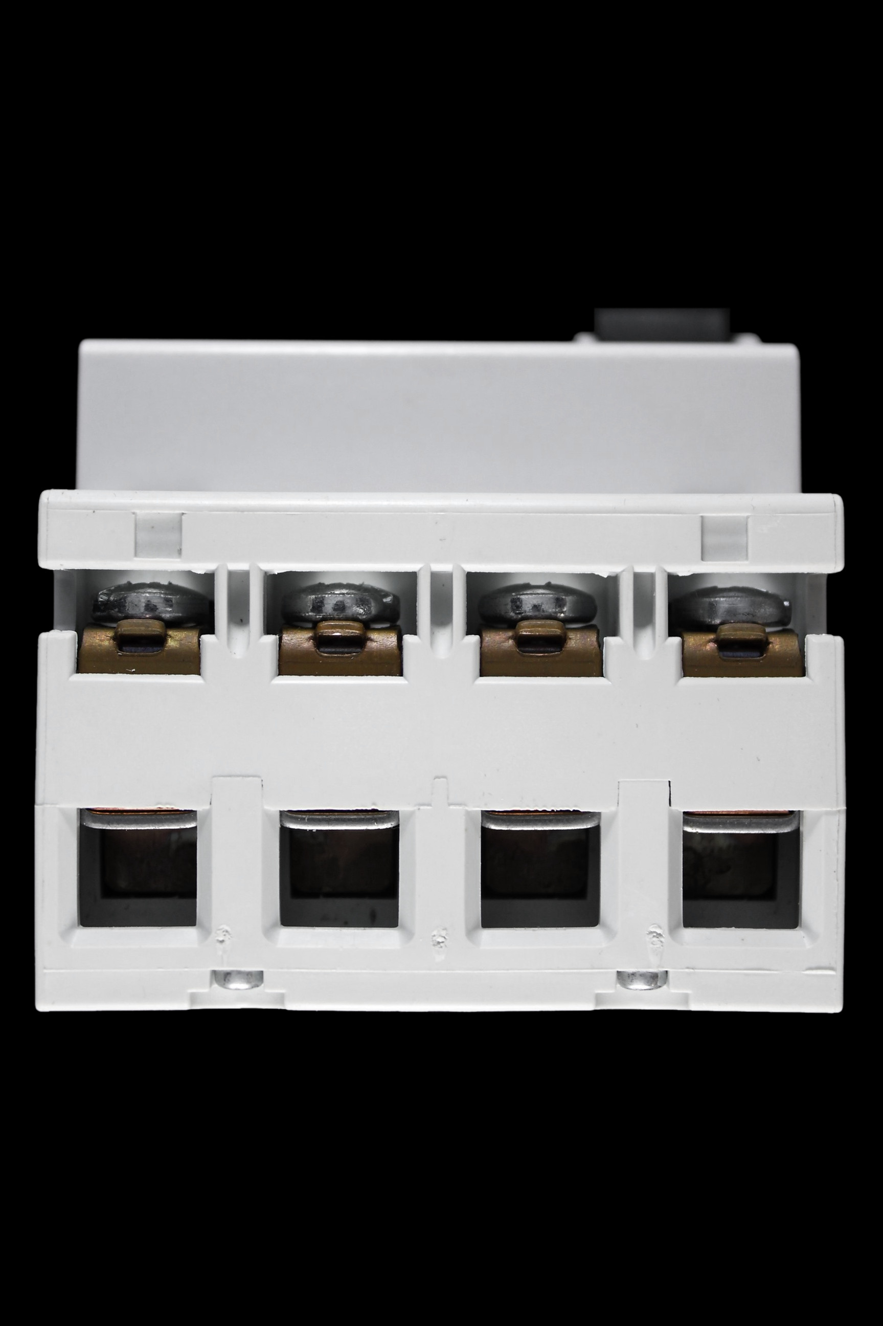 MK 40 AMP 30mA FOUR POLE RCD 6440S