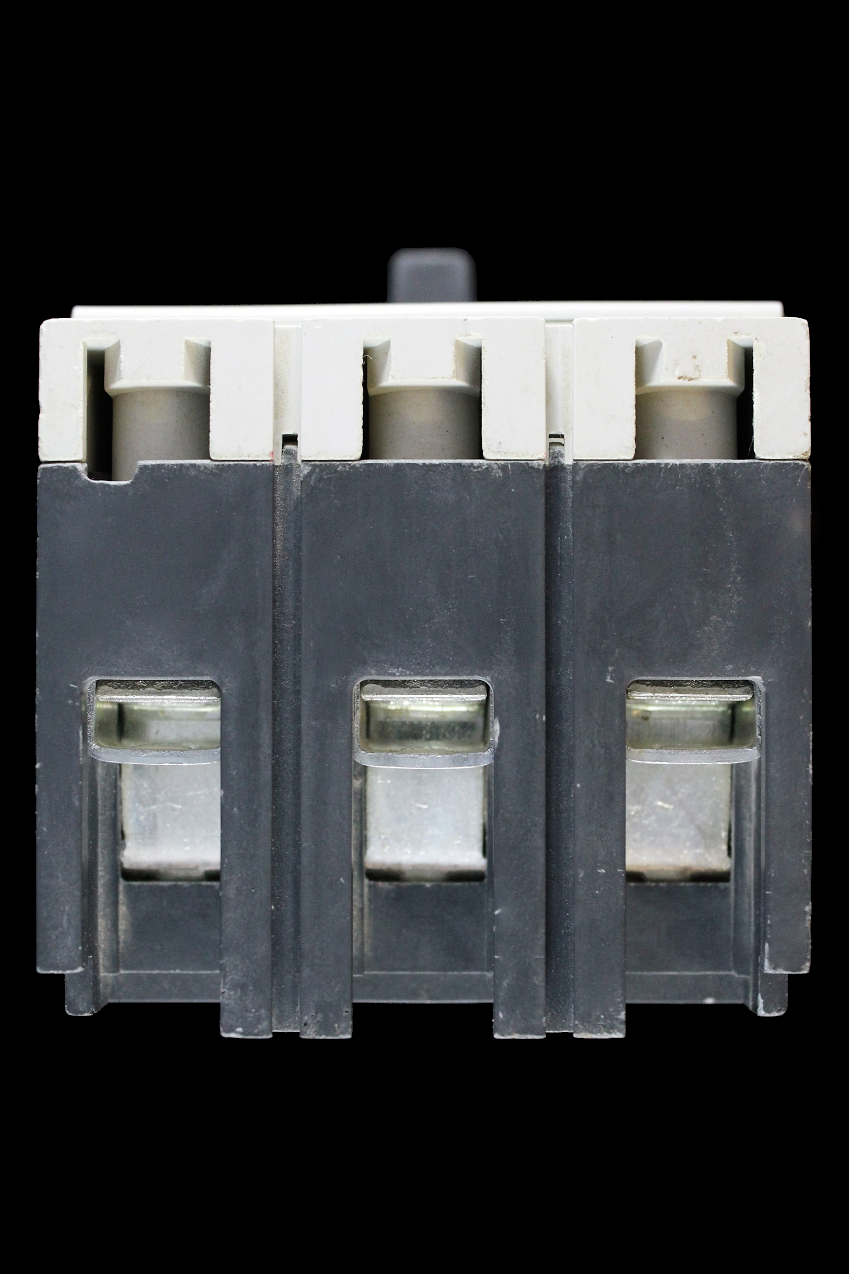 HAGER 25 AMP 16kA TRIPLE POLE MCCB HN302 324302 HN125