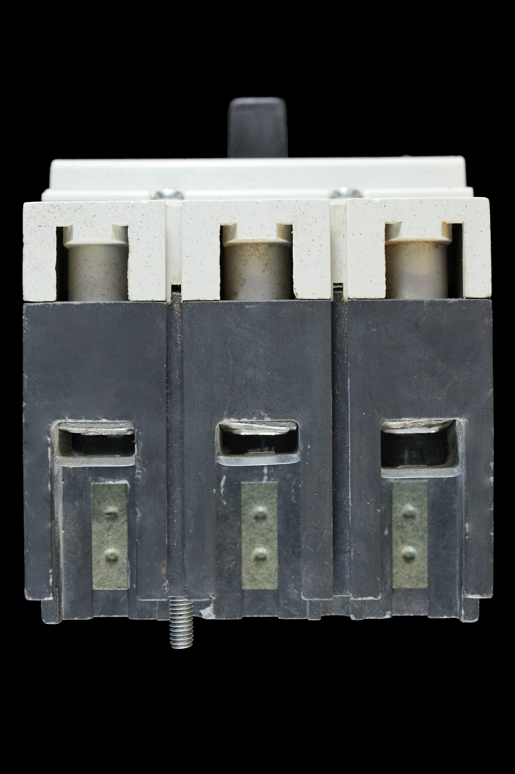 HAGER 16 AMP 15kA TRIPLE POLE MCCB HN301 324301 HN125