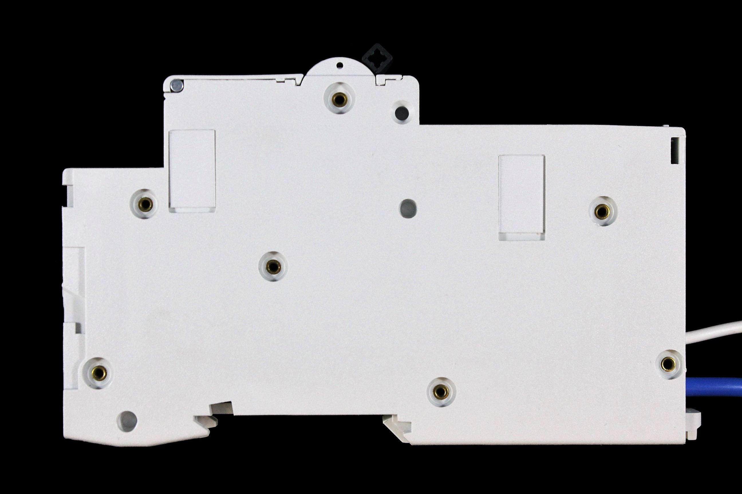 MERLIN GERIN 6 AMP CURVE C 10kA 30mA RCBO TYPE AC C60HC6R30 26857
