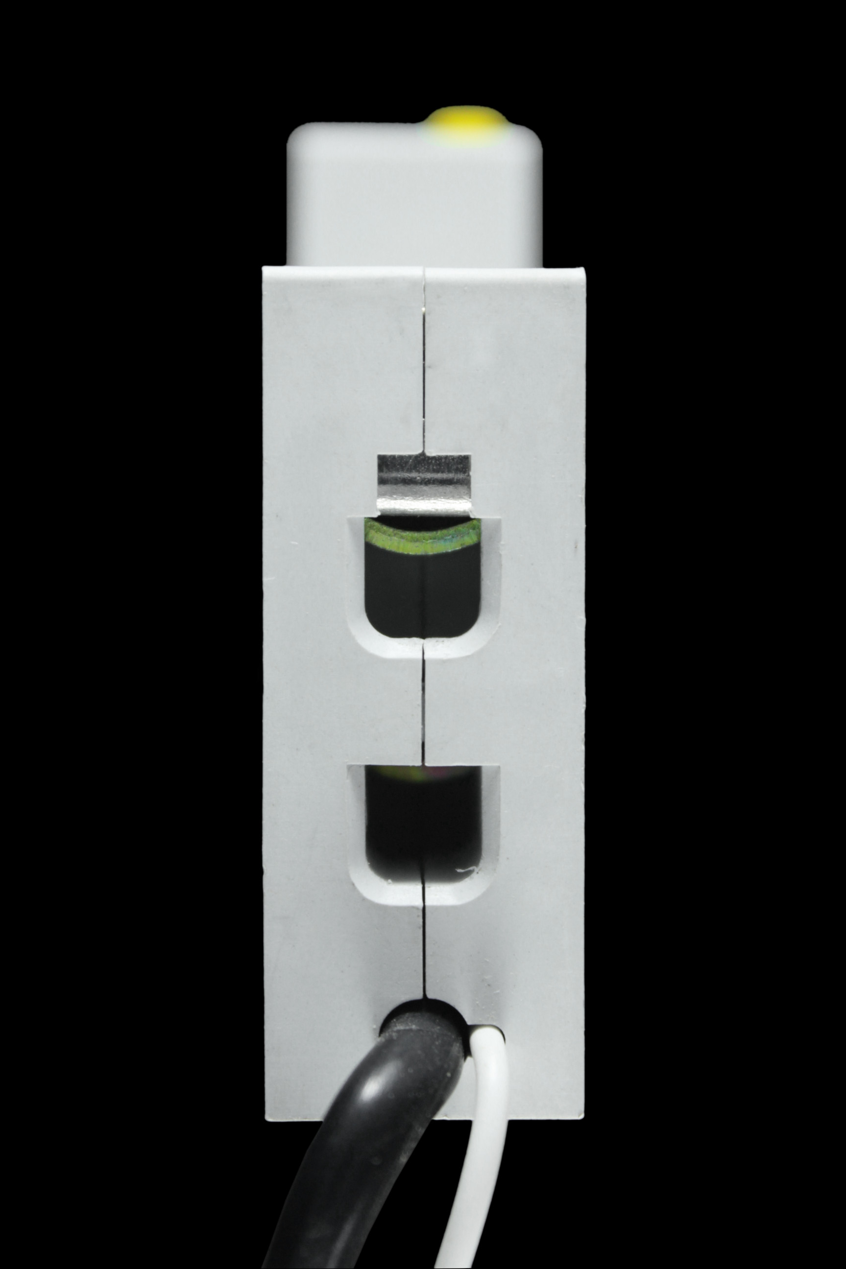 E-LINE 40 AMP CURVE B 6kA 30mA RCBO AUB1R