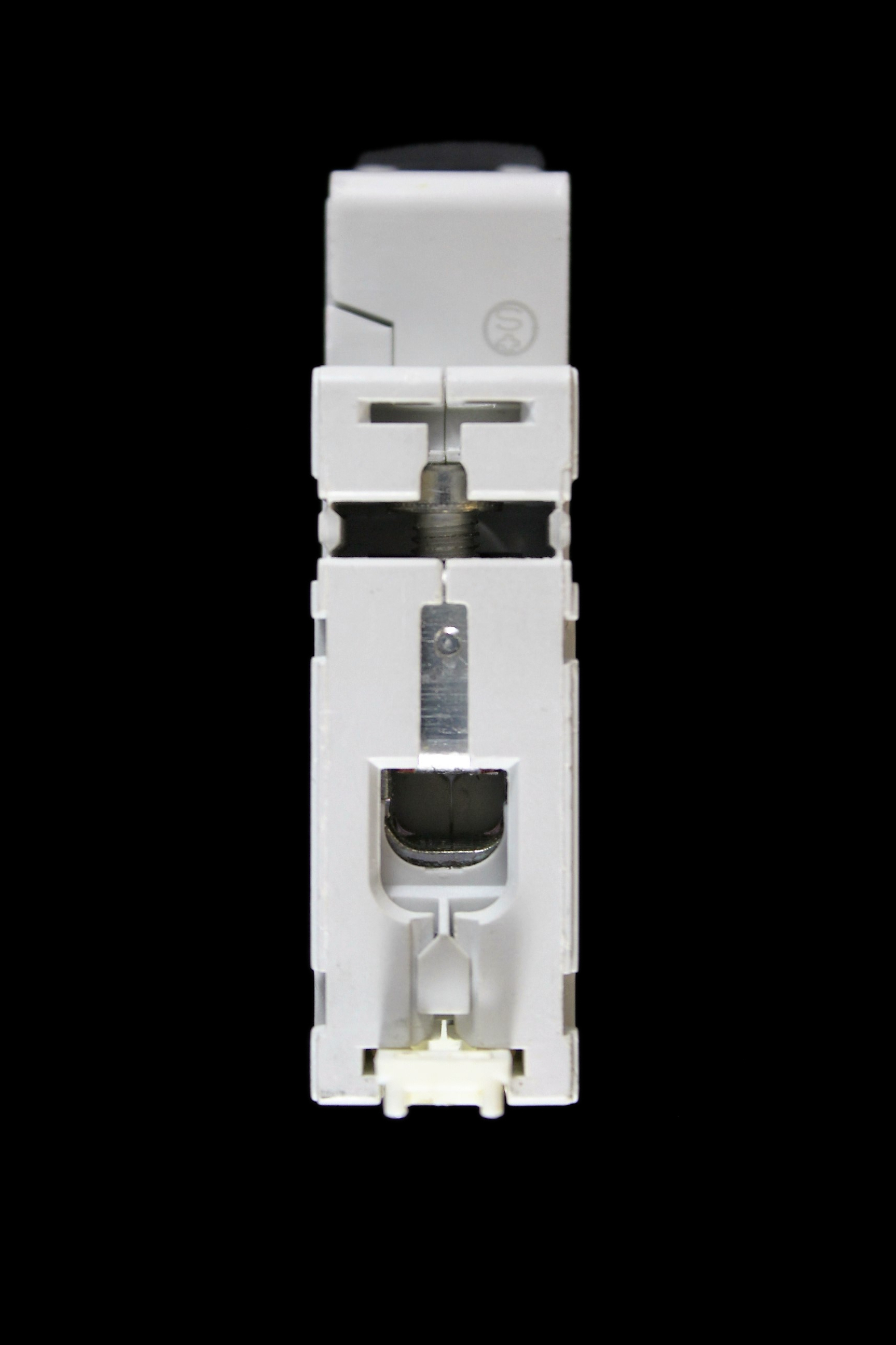 LEGRAND 50 AMP CURVE B 6kA MCB CIRCUIT BREAKER 06165 061 65