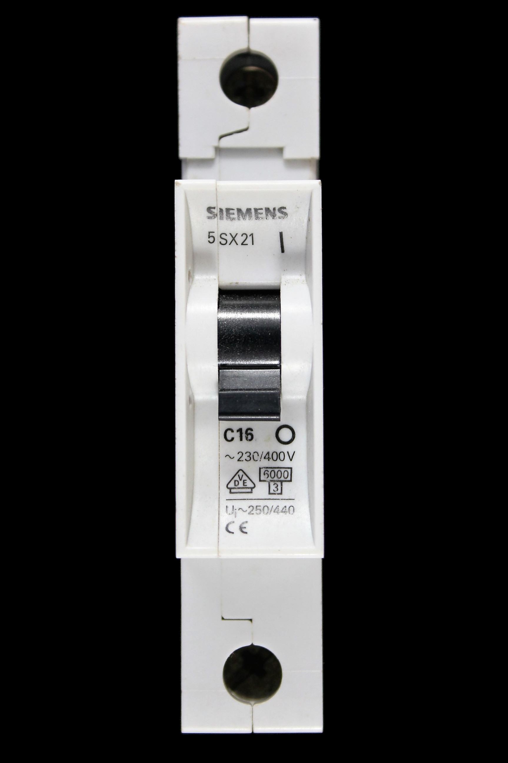 SIEMENS 16 AMP CURVE C 6kA MCB CIRCUIT BREAKER 5SX21