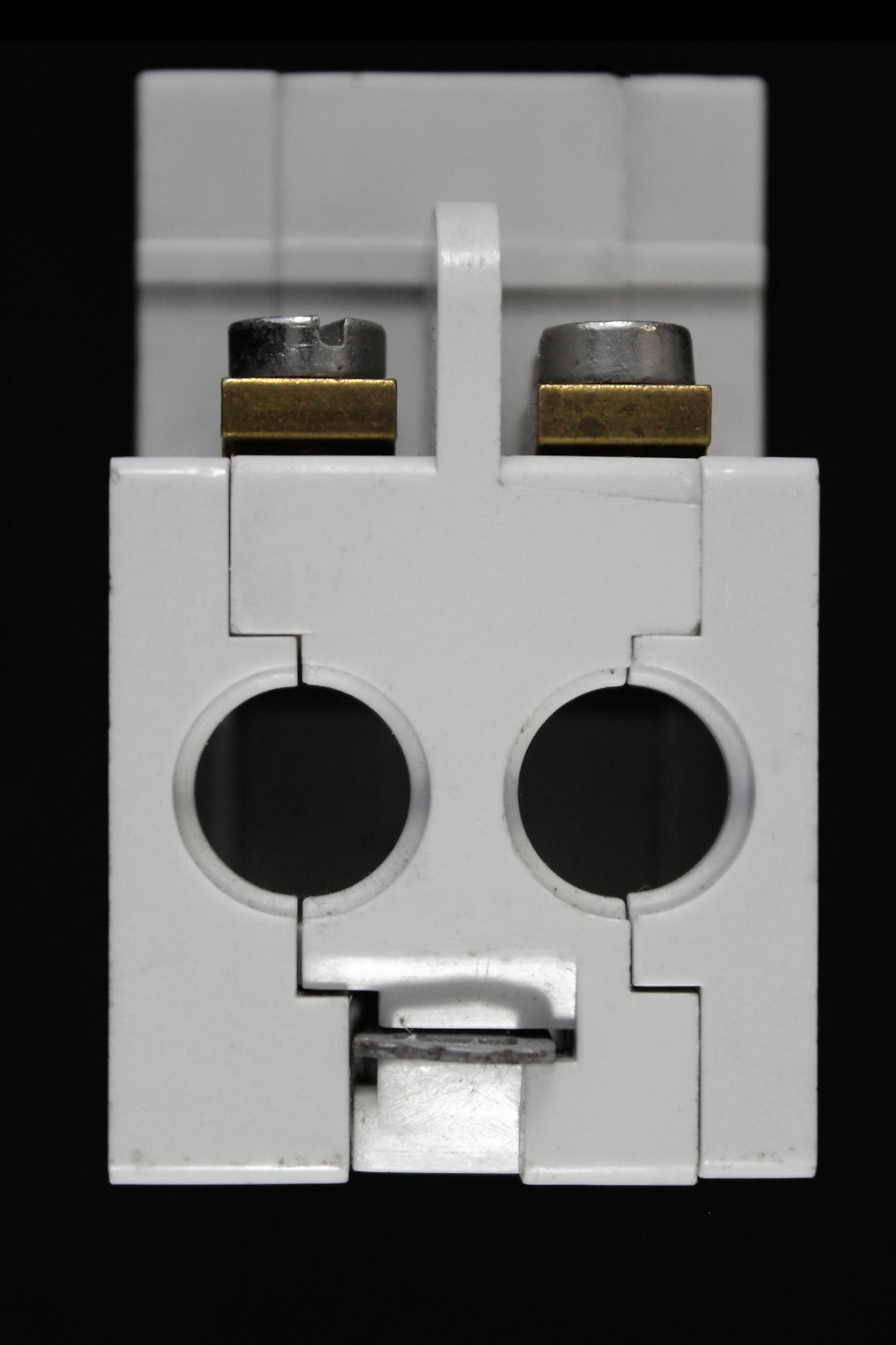 MK 60 AMP DOUBLE POLE MAIN SWITCH DISCONNECTOR LN 5560