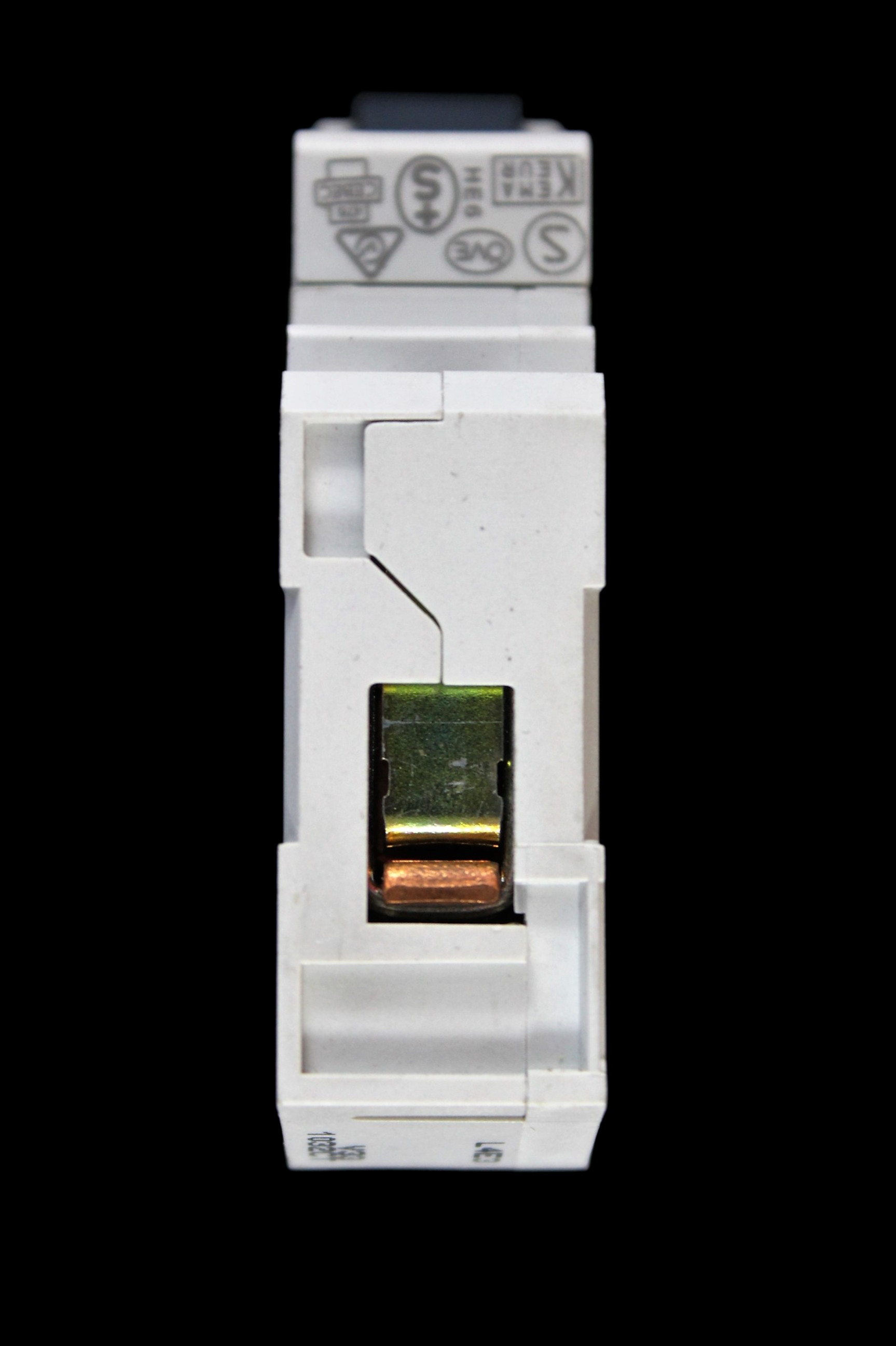 HAGER 40 AMP CURVE D 10kA MCB CIRCUIT BREAKER ND140 464140