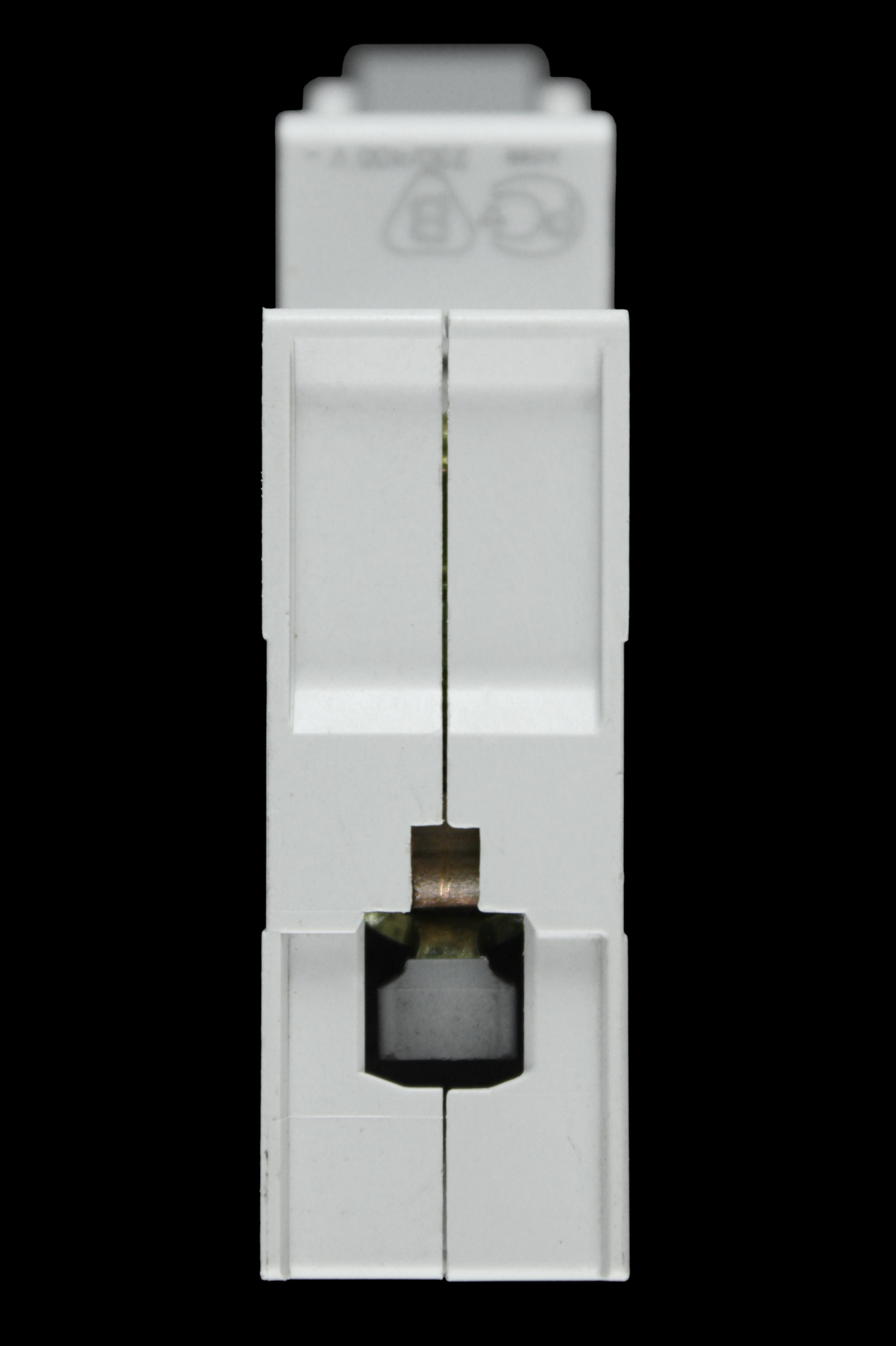 HAGER 32 AMP CURVE B 6kA MCB CIRCUIT BREAKER MB132A