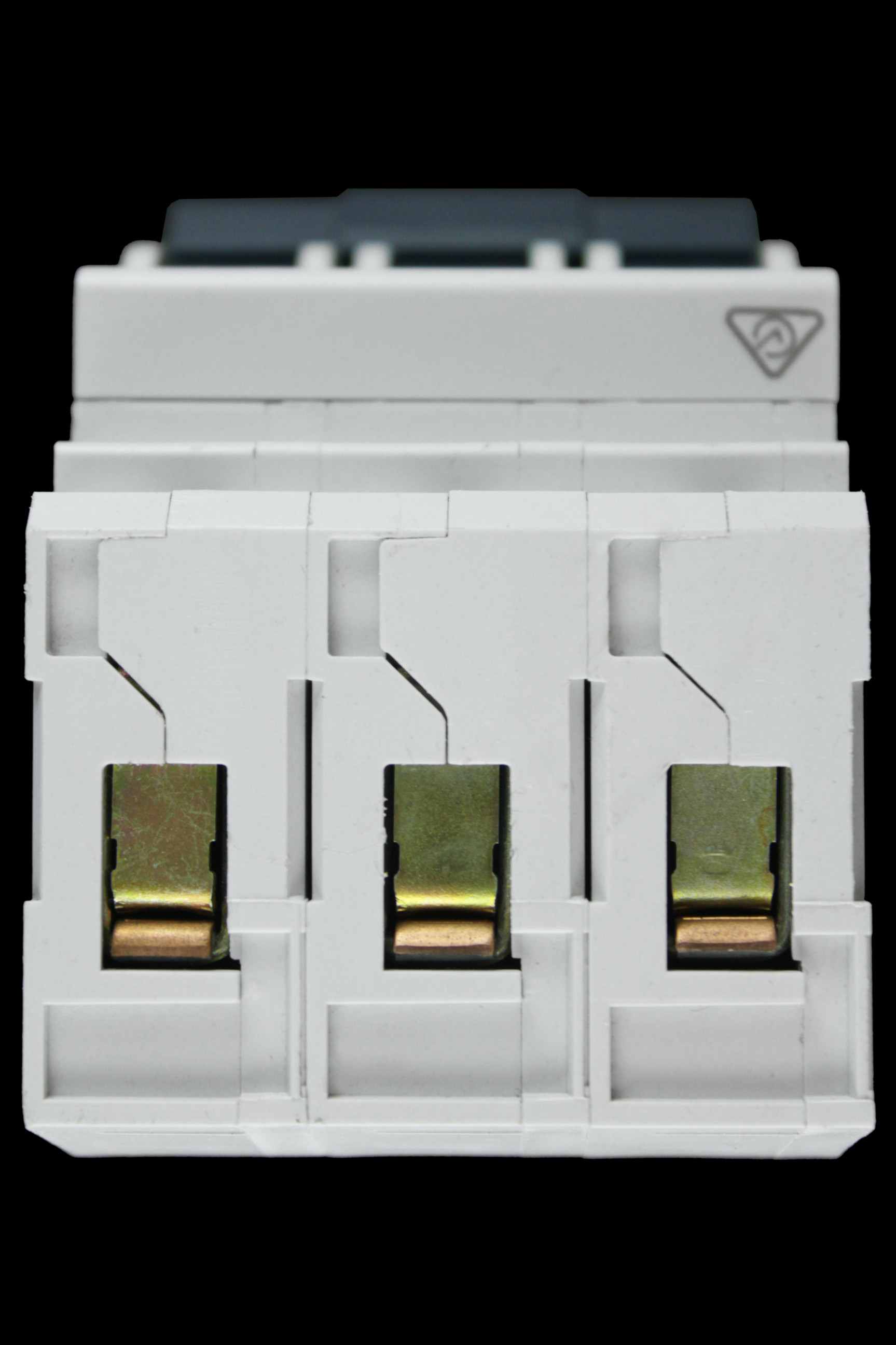 HAGER 10 AMP CURVE D 10kA TRIPLE POLE MCB CIRCUIT BREAKER ND310 464310