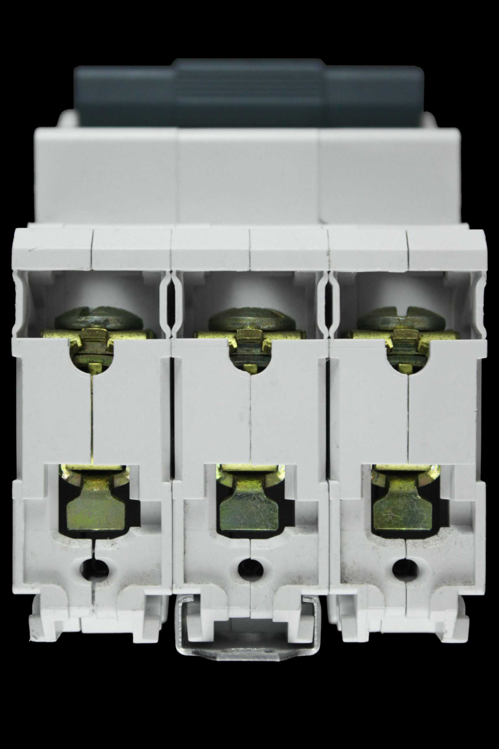 HAGER 32 AMP CURVE B 10kA TRIPLE POLE MCB CIRCUIT BREAKER NB332 462332