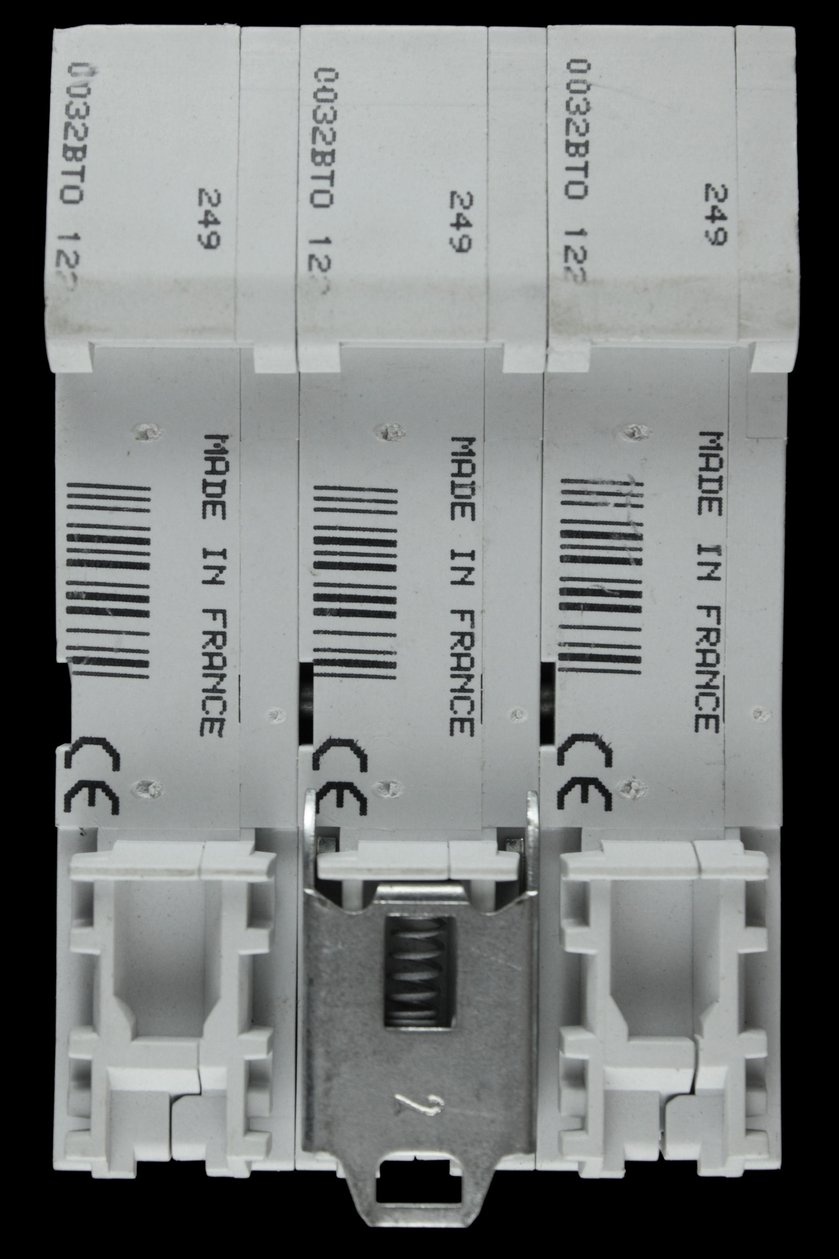 HAGER 32 AMP CURVE B 10kA TRIPLE POLE MCB CIRCUIT BREAKER NB332 462332